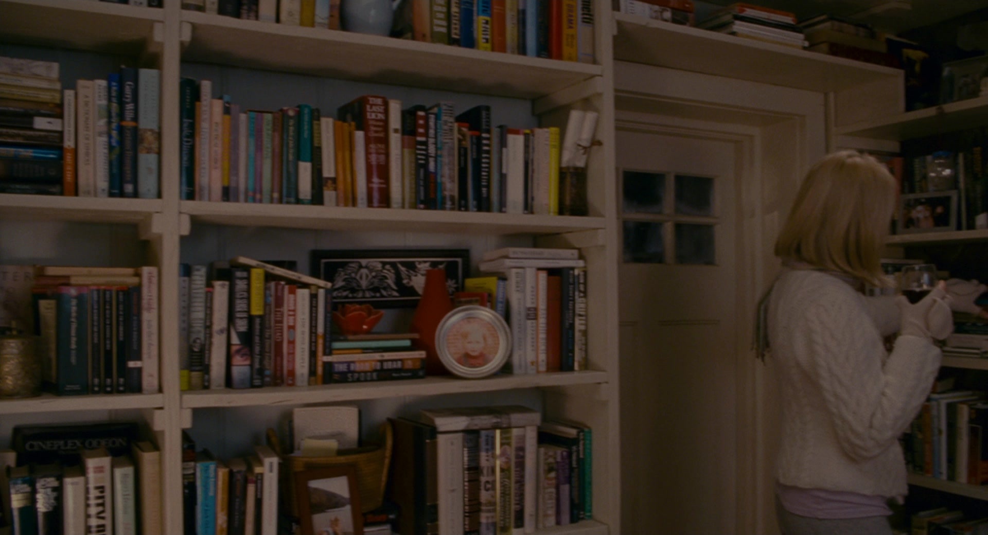 The Holiday (2006), wide, 1.85:1 — film still