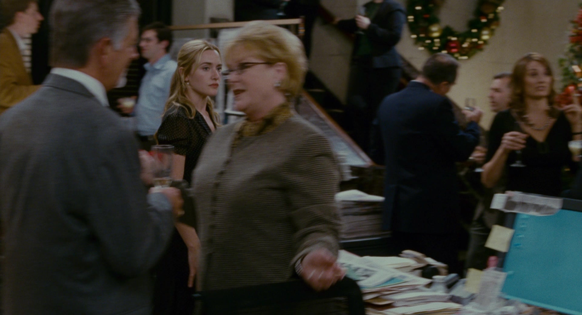 The Holiday (2006), wide, 1.85:1 — film still