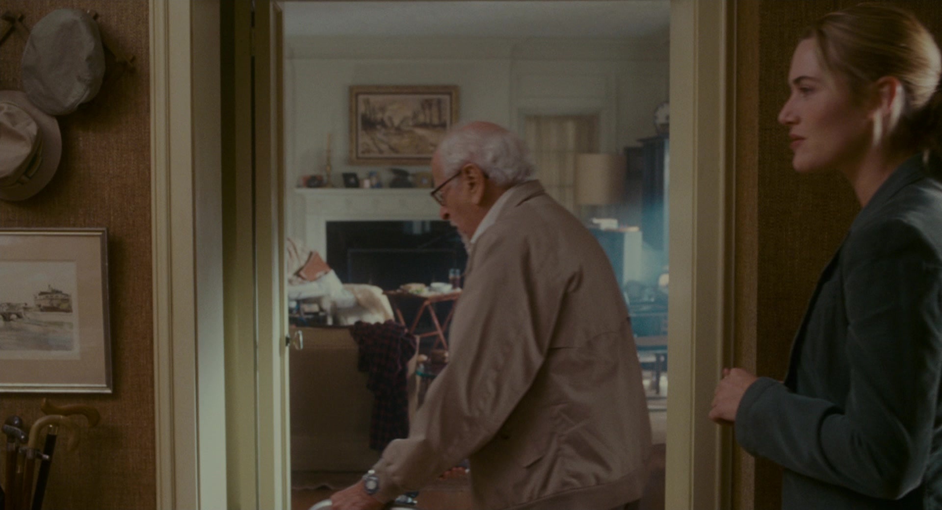 The Holiday (2006), wide, 1.85:1 — film still