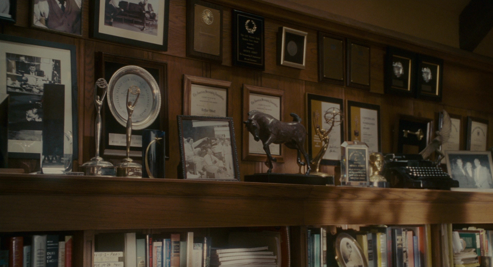 The Holiday (2006), wide, 1.85:1 — film still