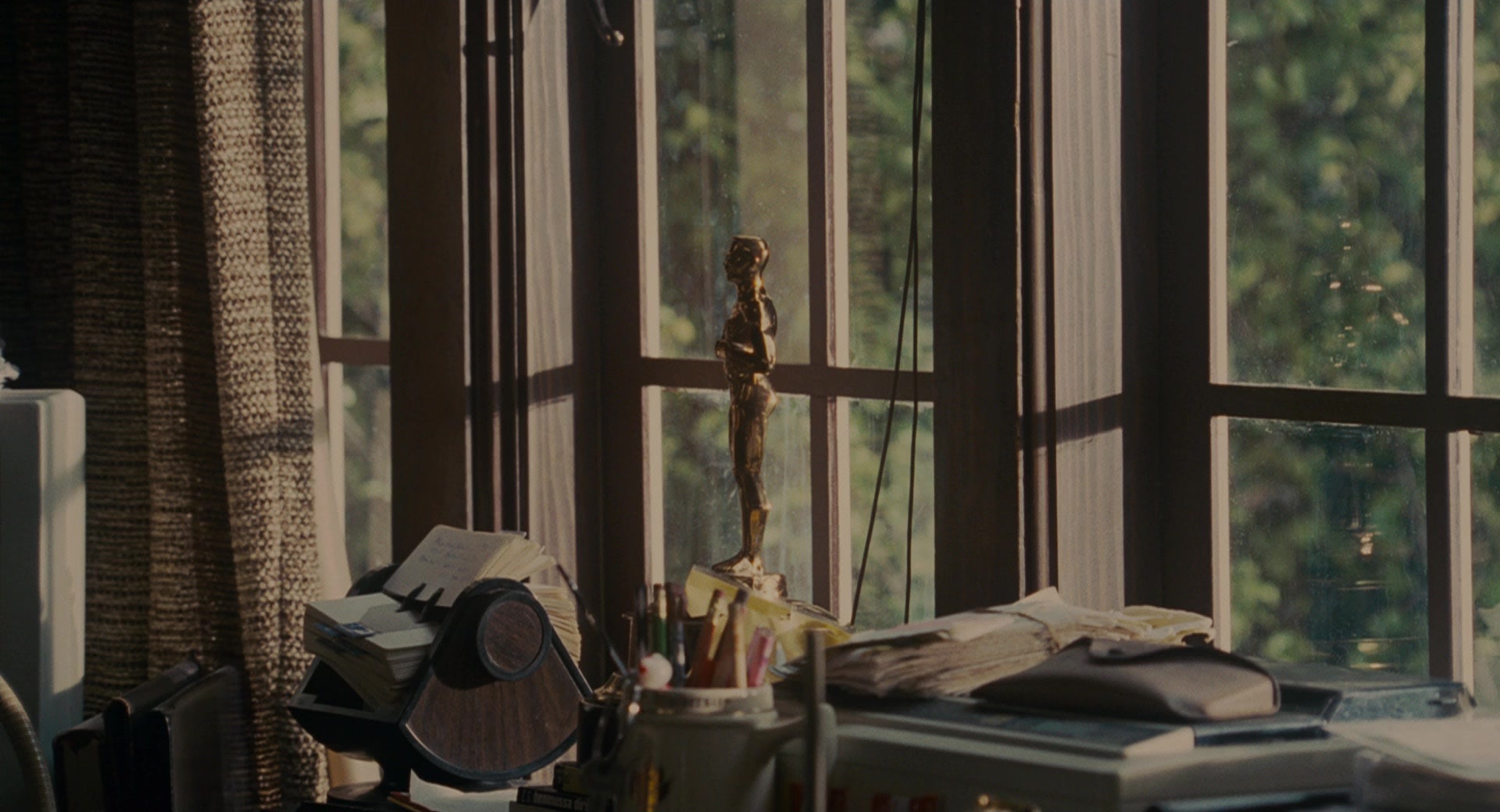 The Holiday (2006), wide, 1.85:1 — film still