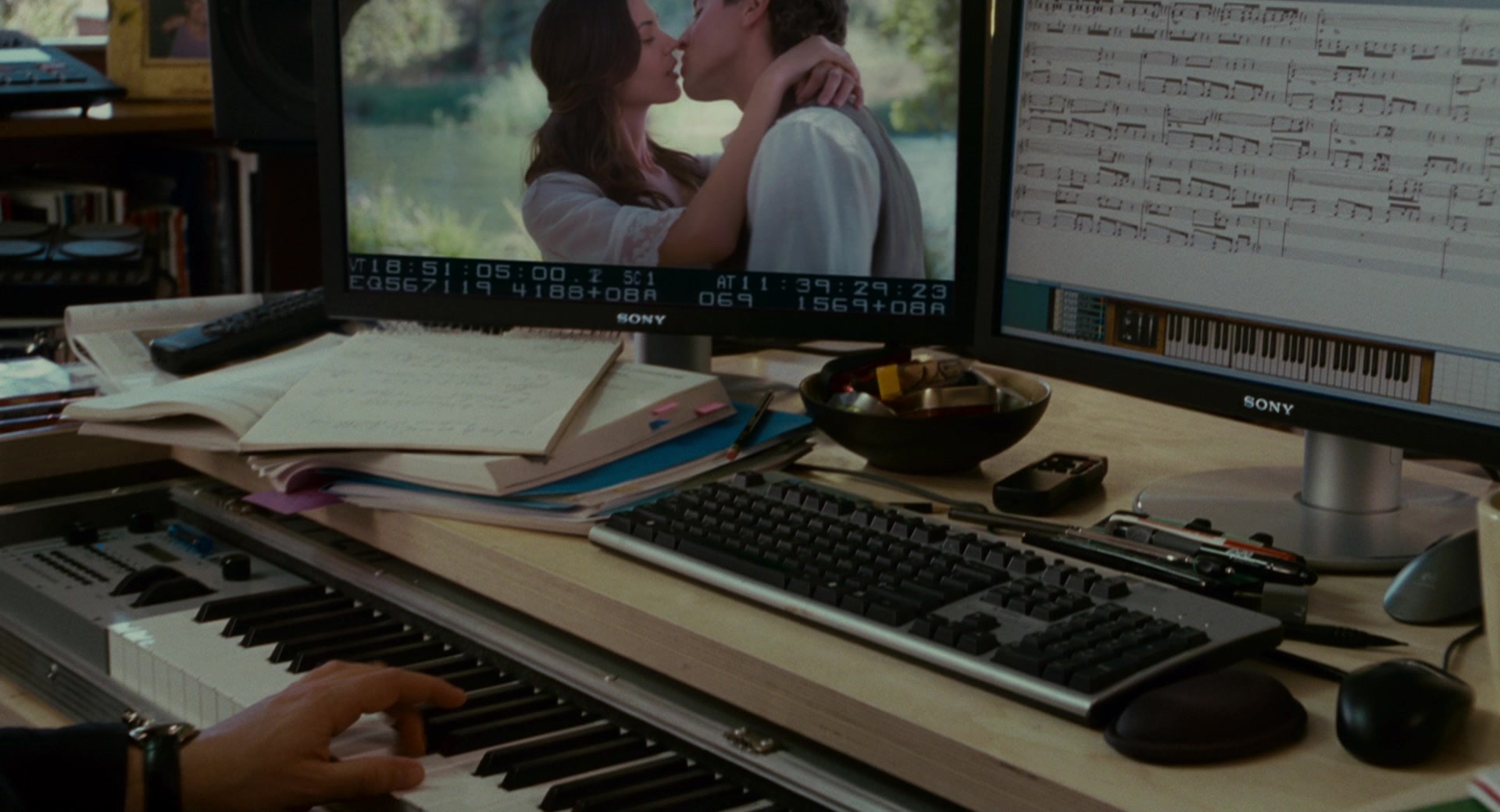 The Holiday (2006), wide, 1.85:1 — film still
