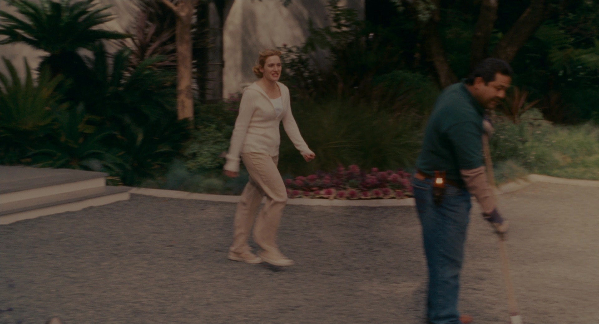 The Holiday (2006), wide, 1.85:1 — film still
