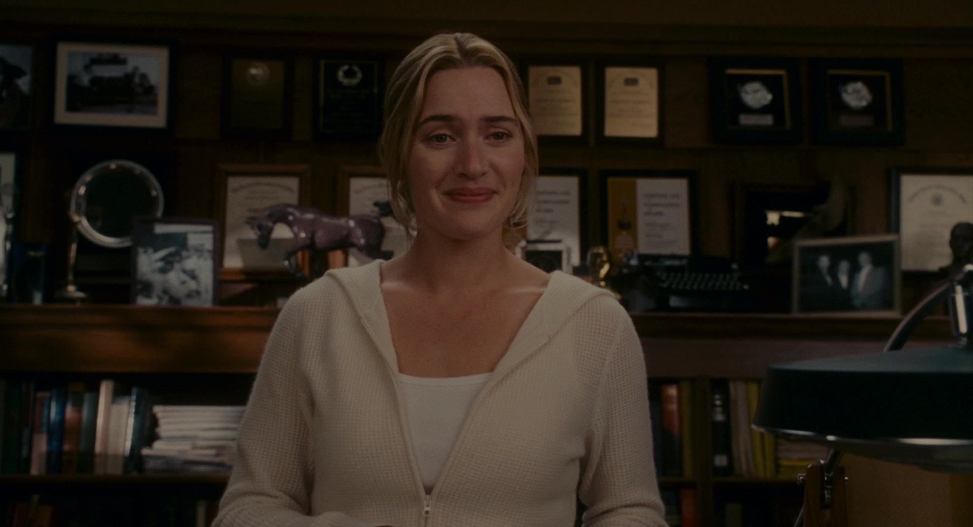 The Holiday (2006), wide, 1.85:1 — film still