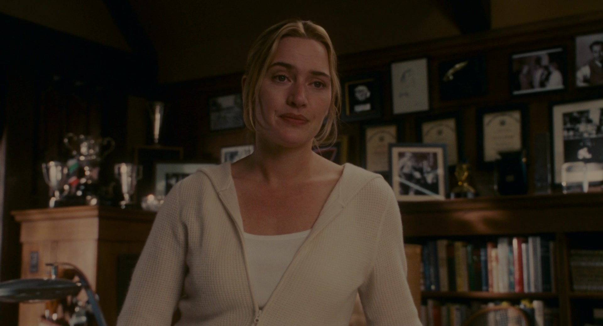 The Holiday (2006), wide, 1.85:1 — film still