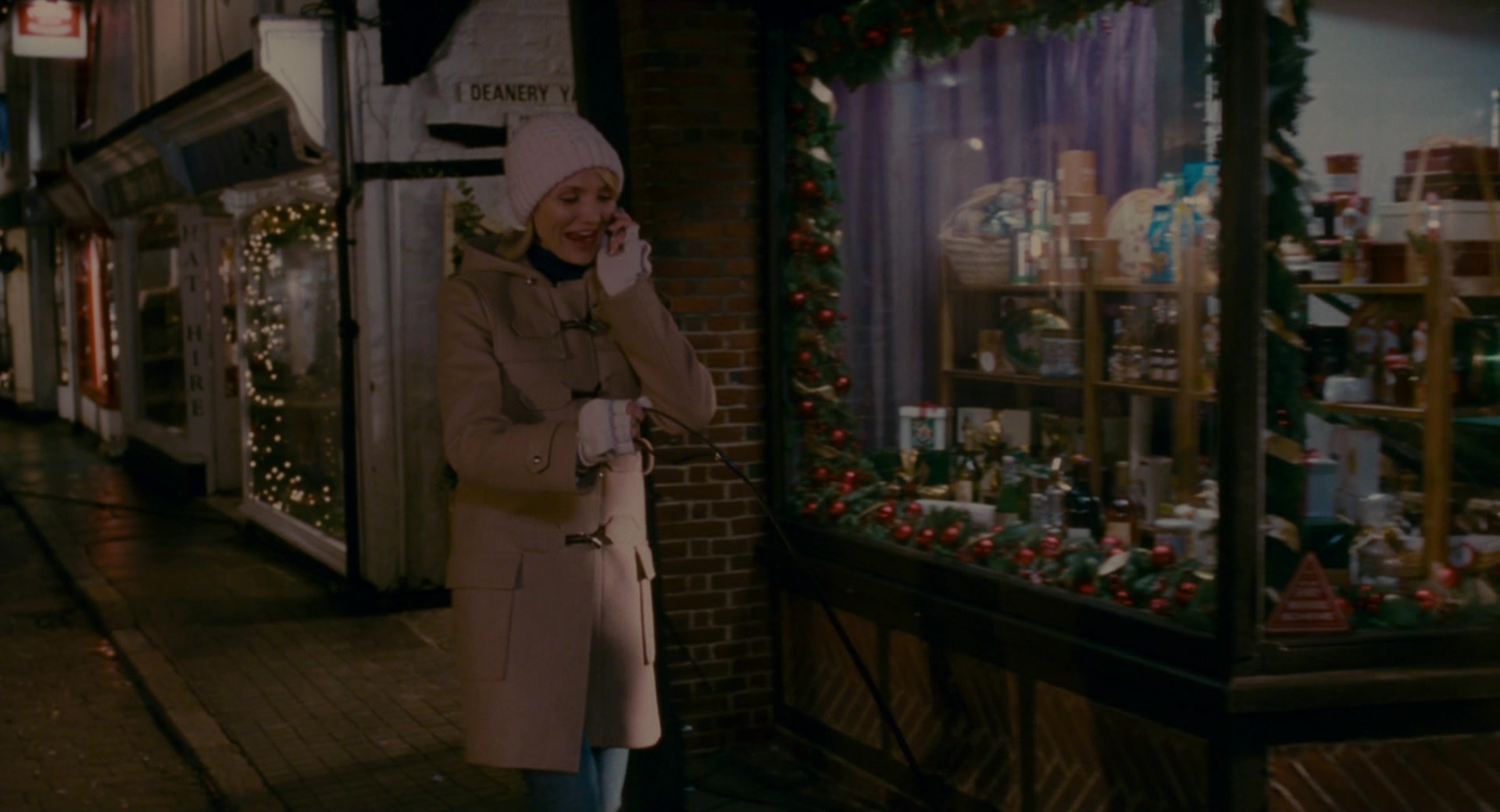 The Holiday (2006), wide, 1.85:1 — film still