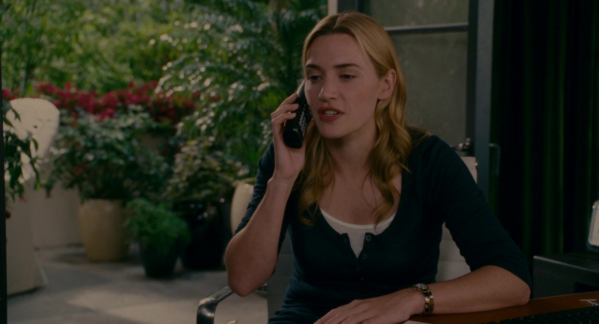 The Holiday (2006), wide, 1.85:1 — film still