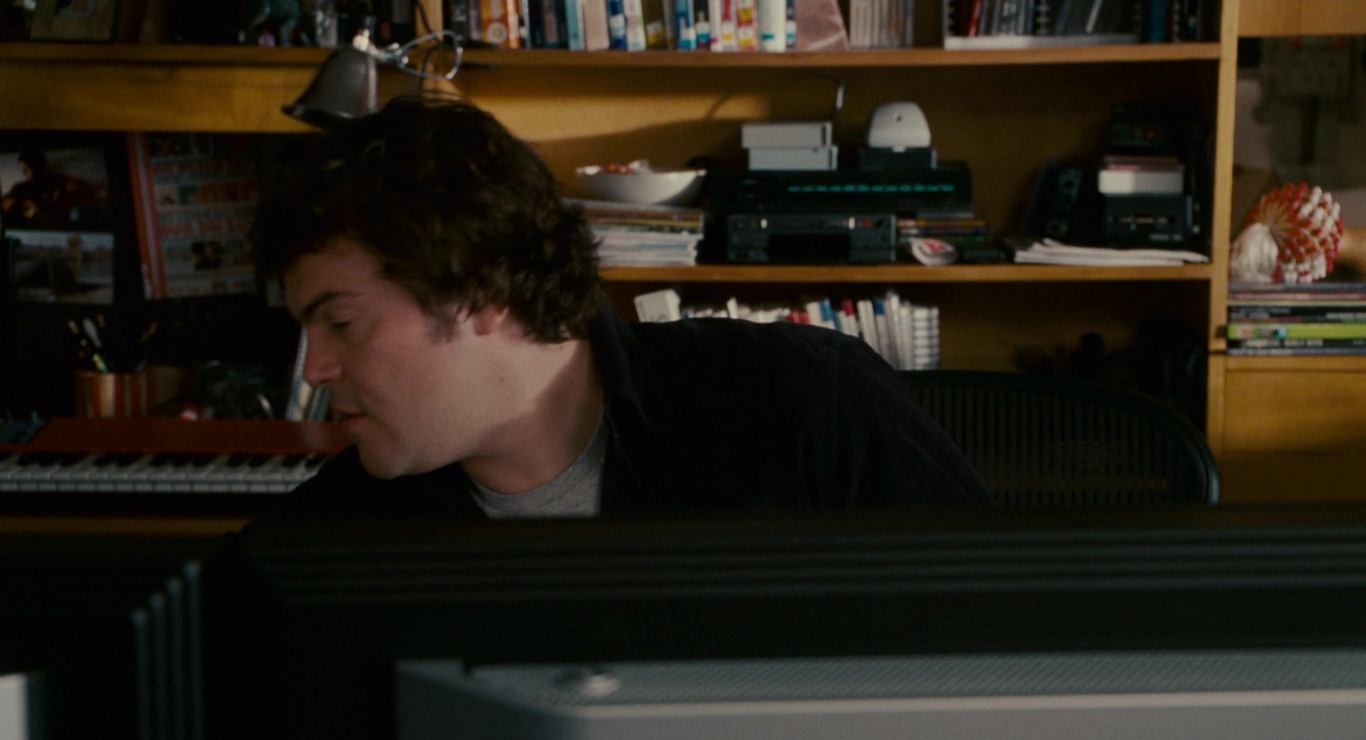 The Holiday (2006), wide, 1.85:1 — film still
