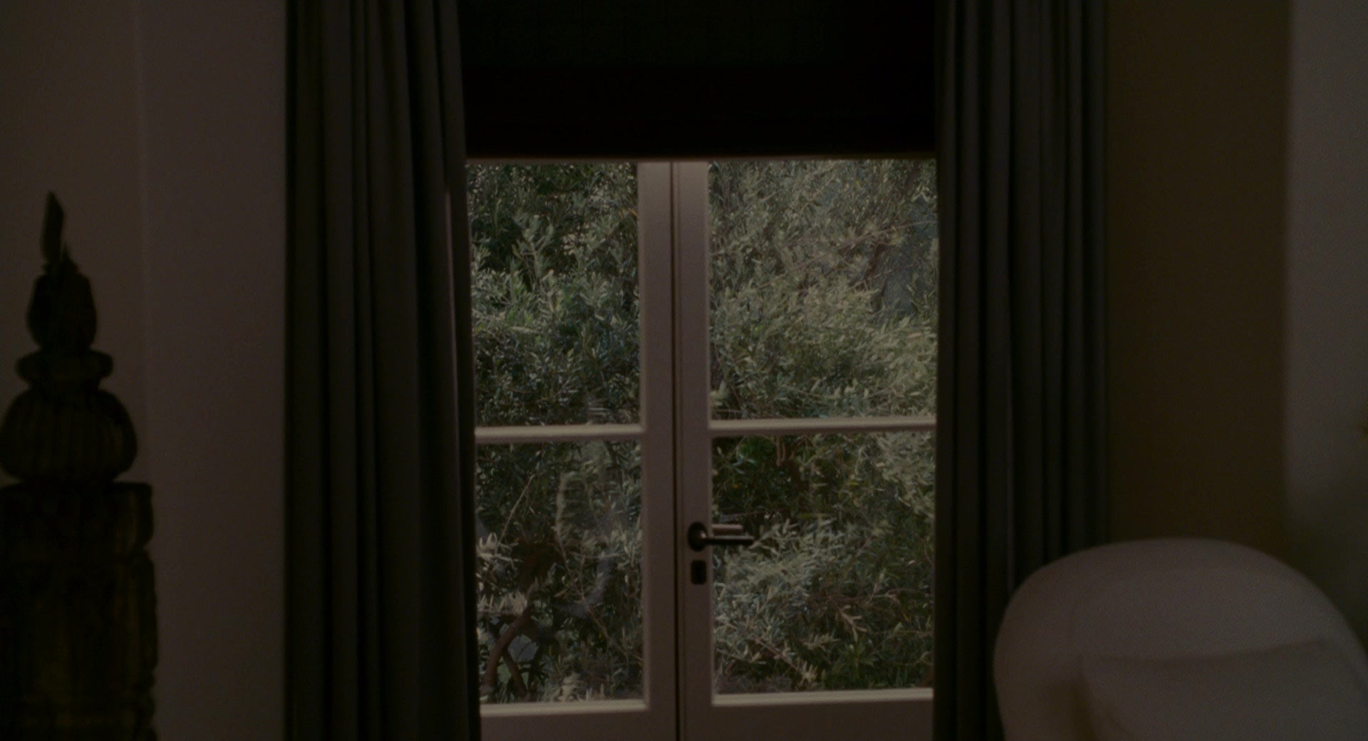 The Holiday (2006), wide, 1.85:1 — film still