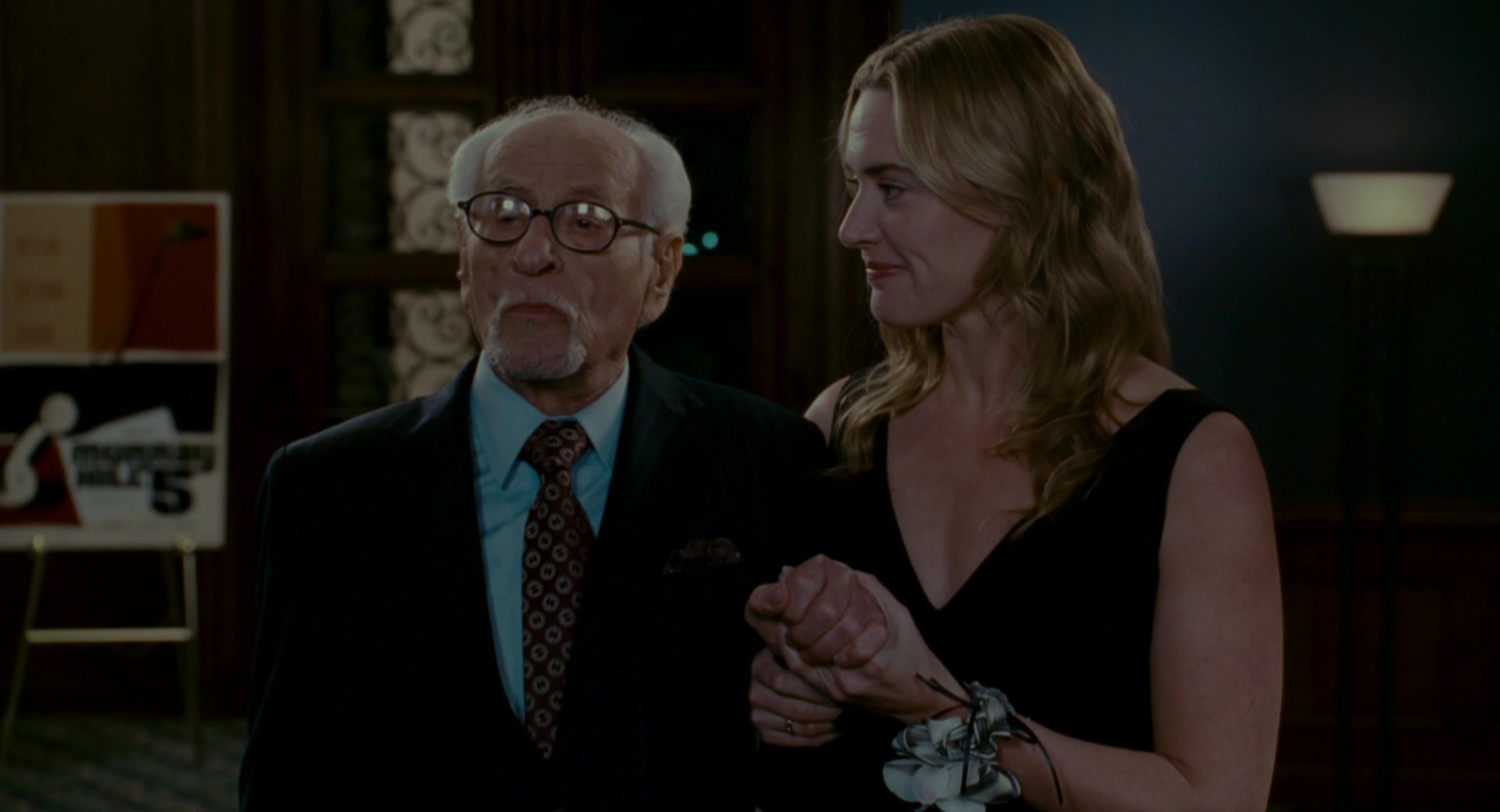 The Holiday (2006), wide, 1.85:1 — film still