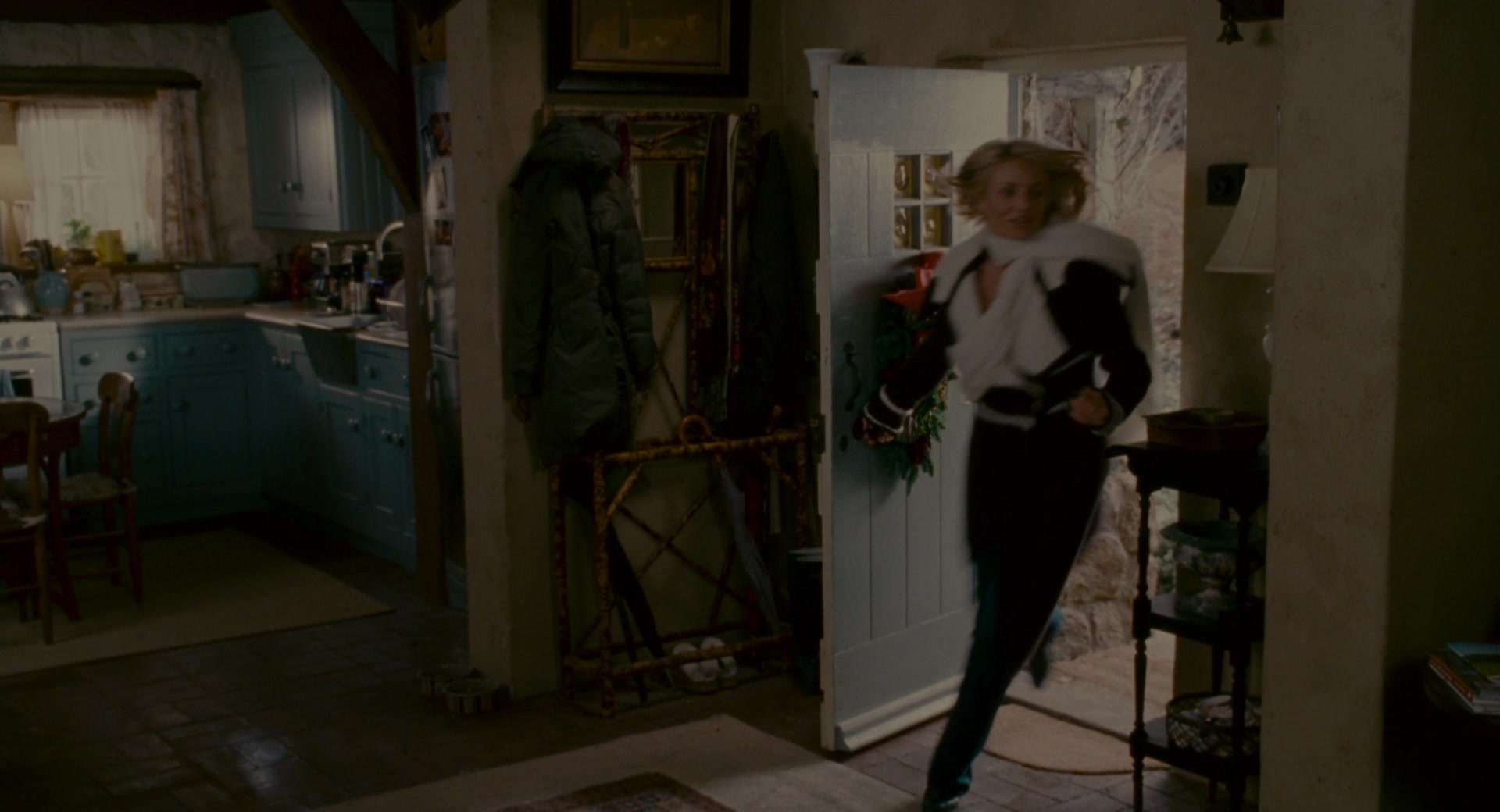 The Holiday (2006), wide, 1.85:1 — film still