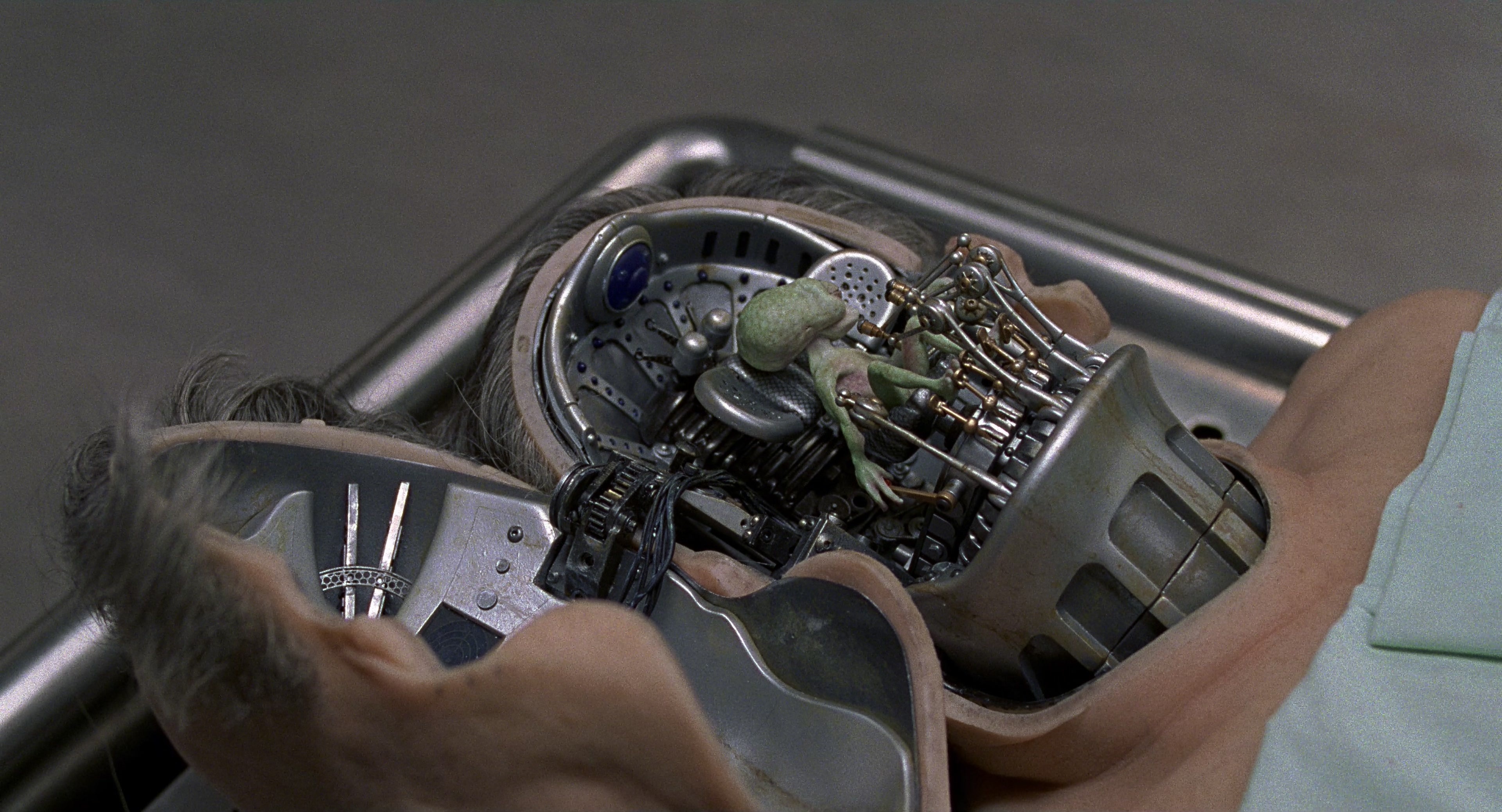 Men in Black (1997), unknown, 1.85:1 — film still