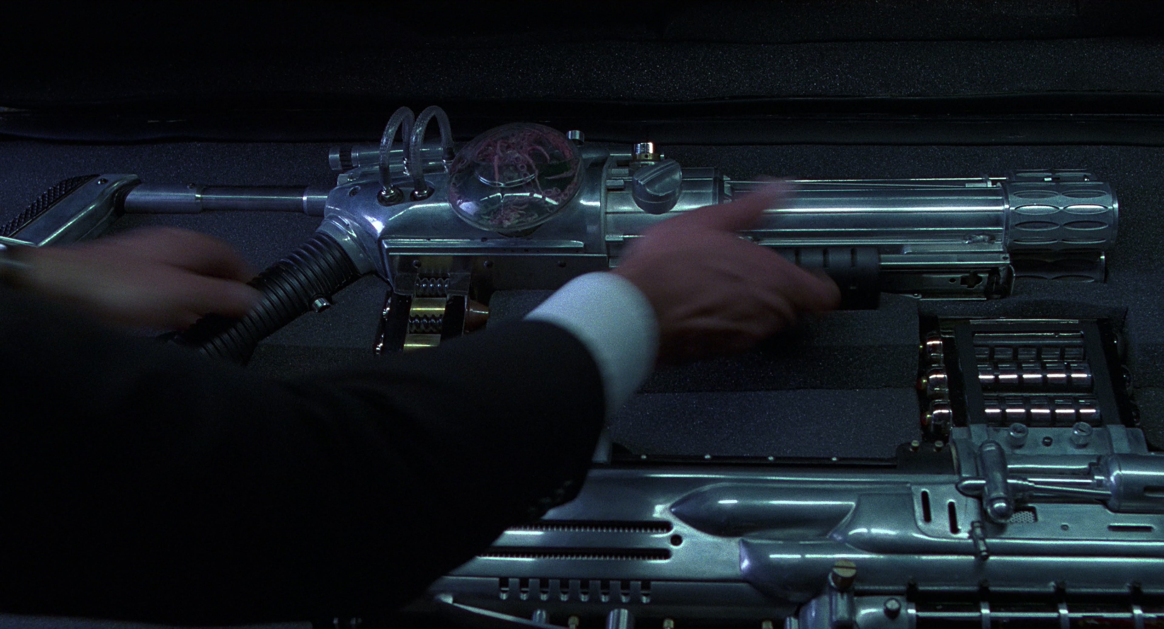Men in Black (1997), unknown, 1.85:1 — film still