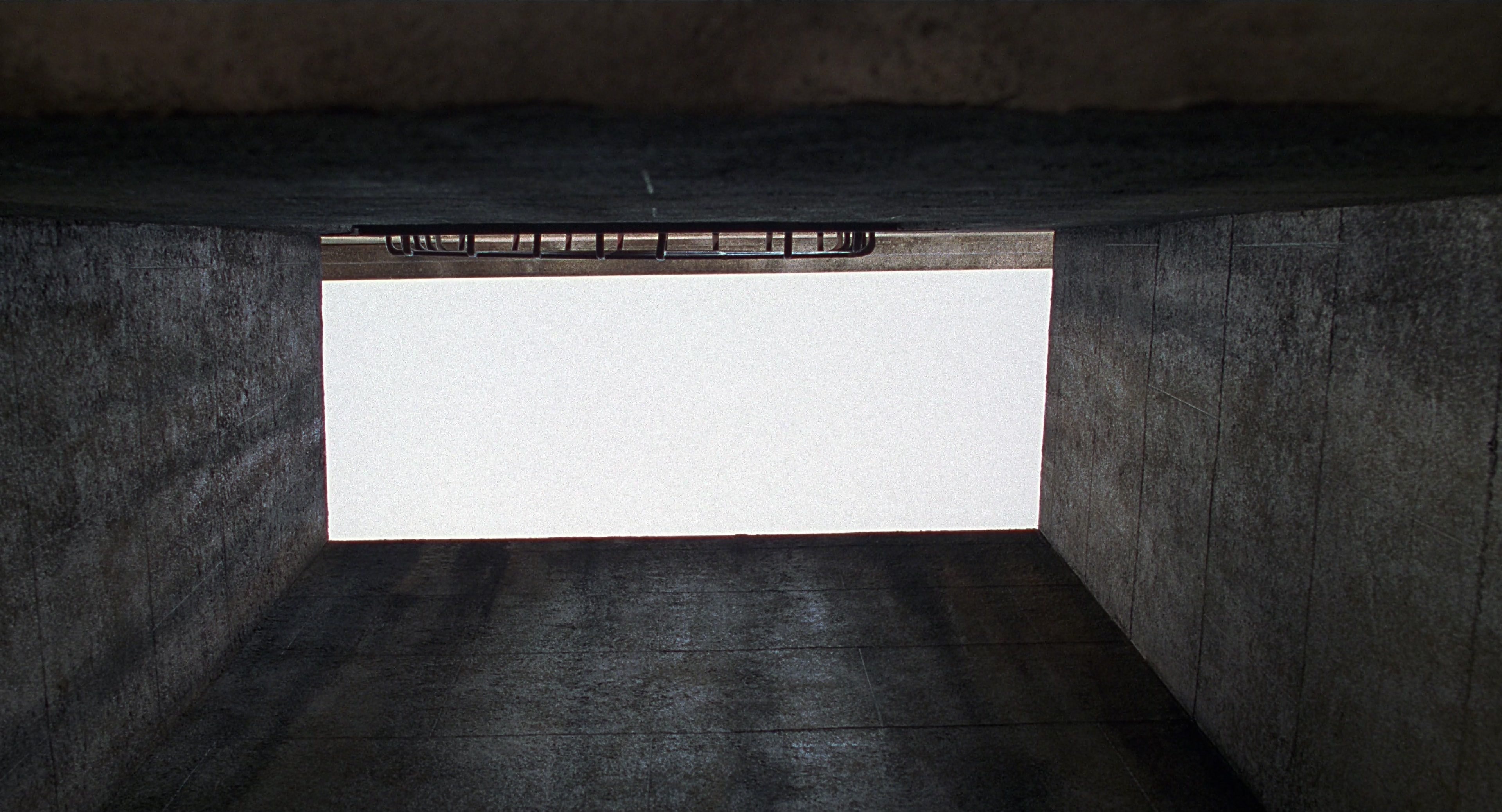 Men in Black (1997), wide, 1.85:1 — film still