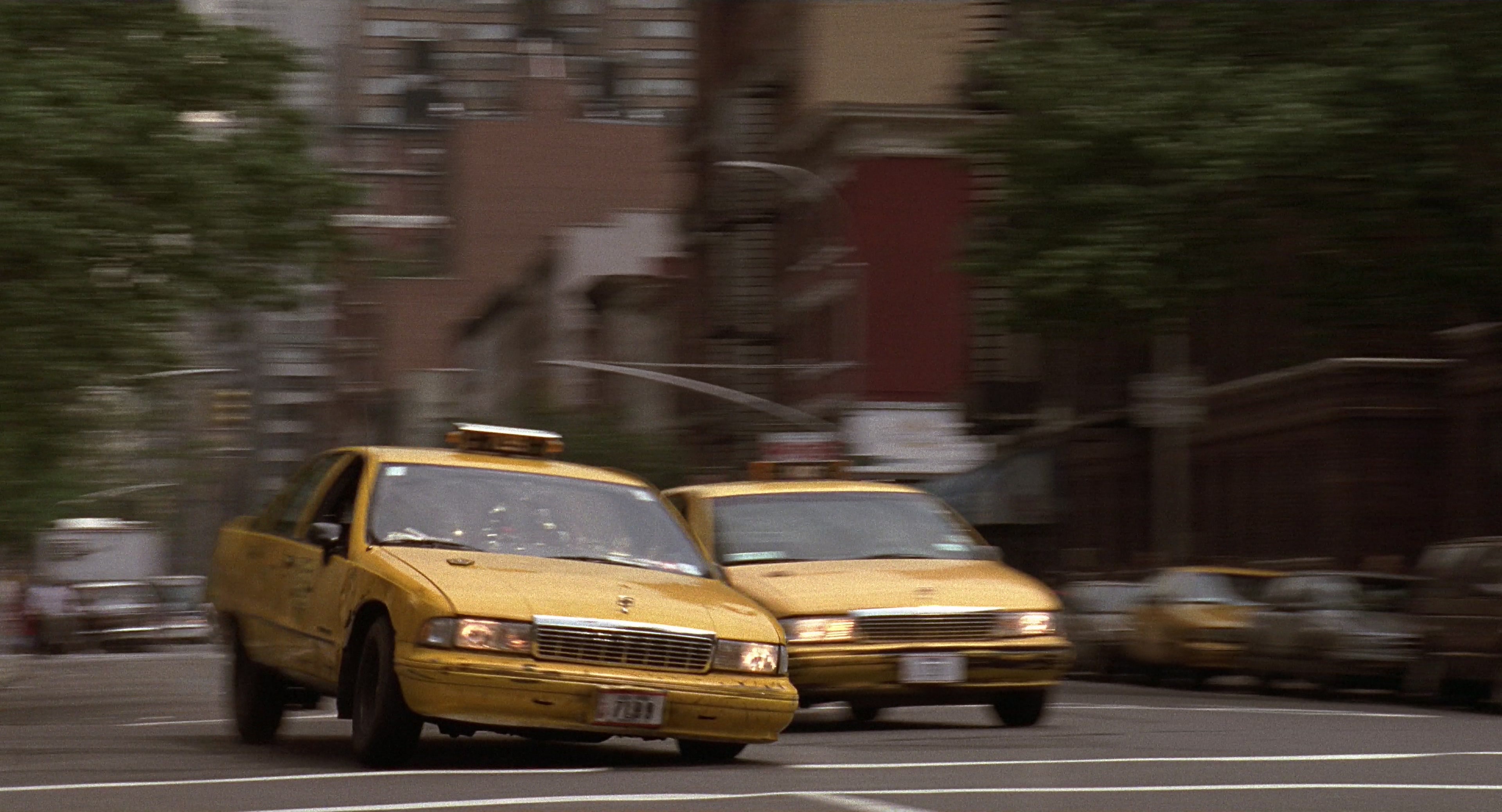 Men in Black (1997), wide, 1.85:1 — film still