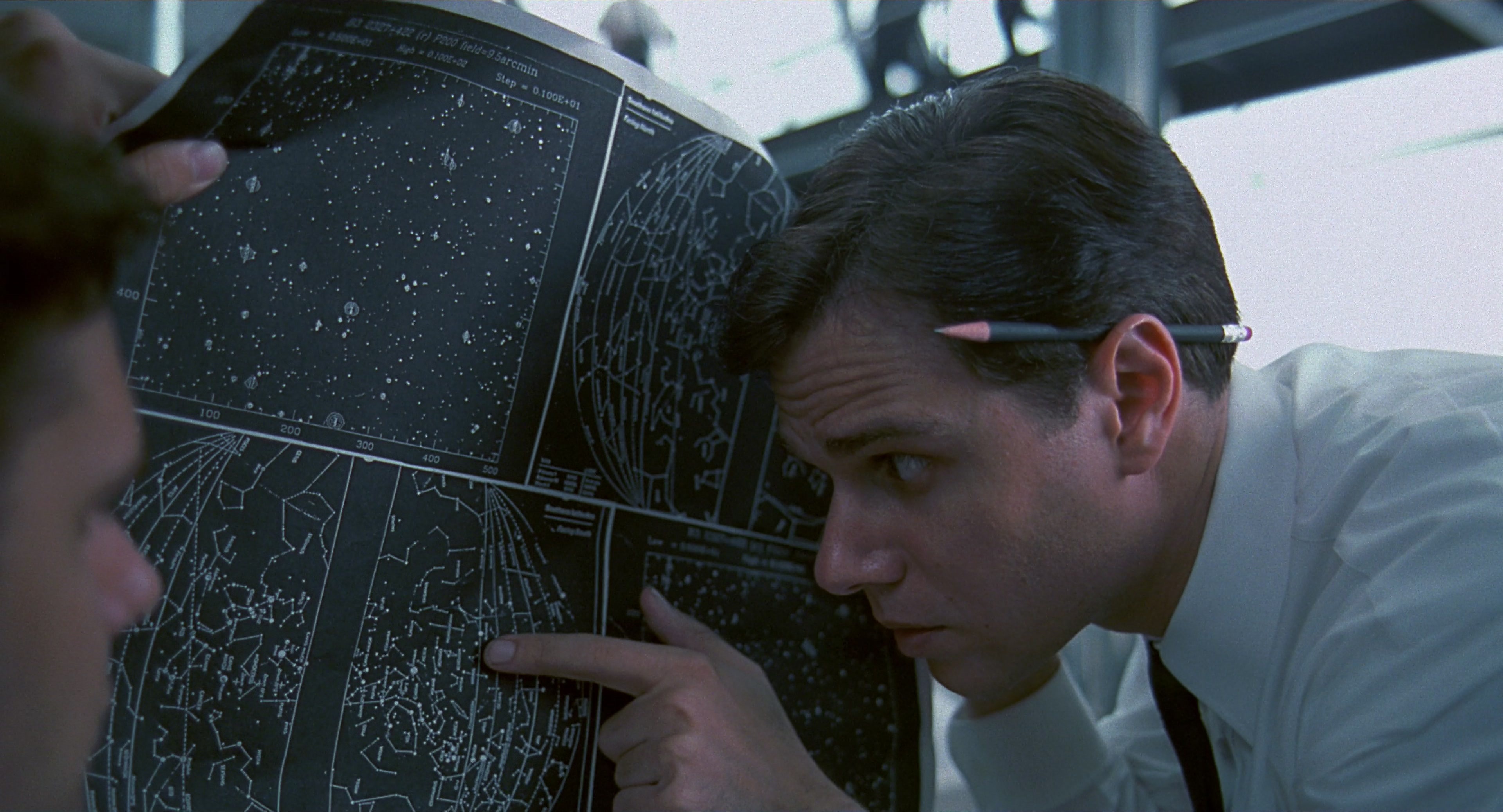 Men in Black (1997), wide, 1.85:1 — film still