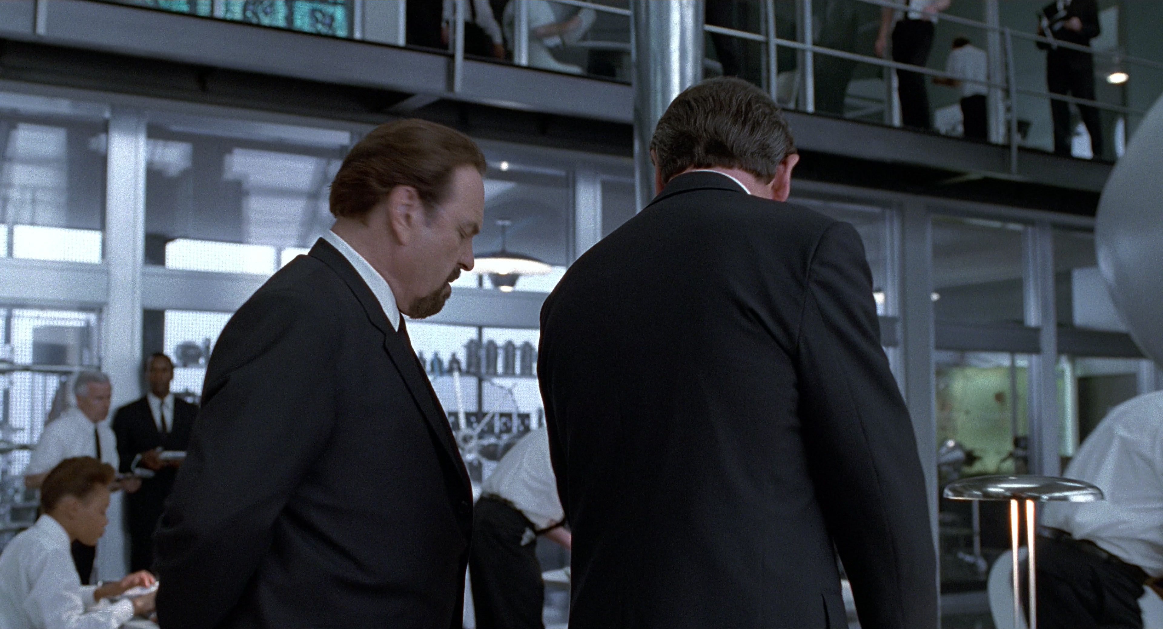 Men in Black (1997), wide, 1.85:1 — film still