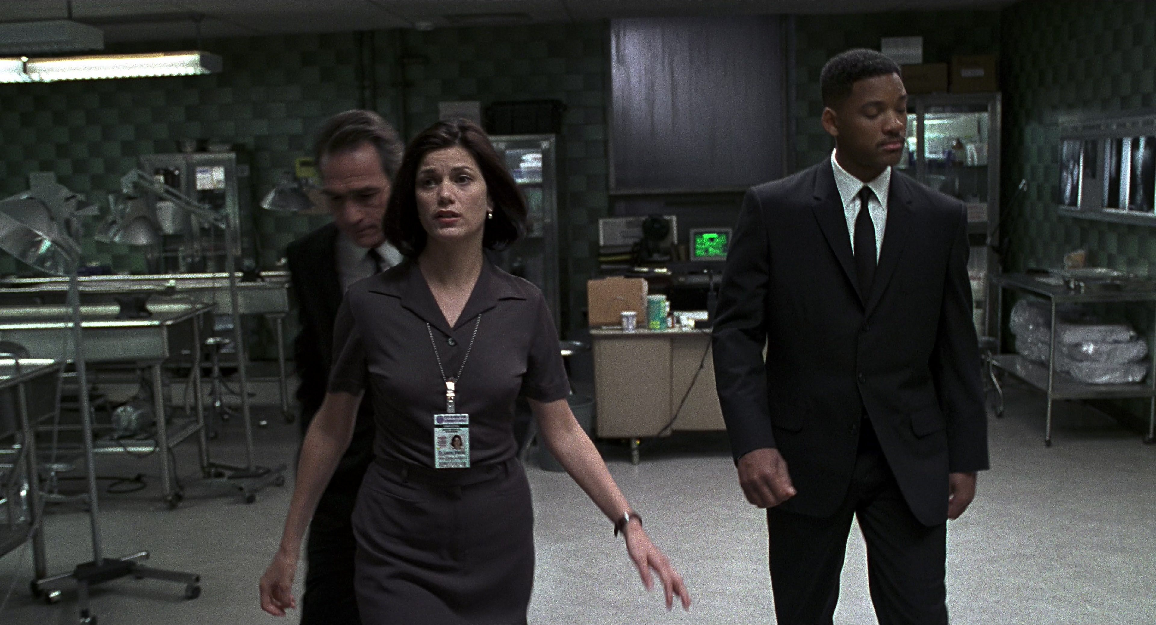Men in Black (1997), wide, 1.85:1 — film still