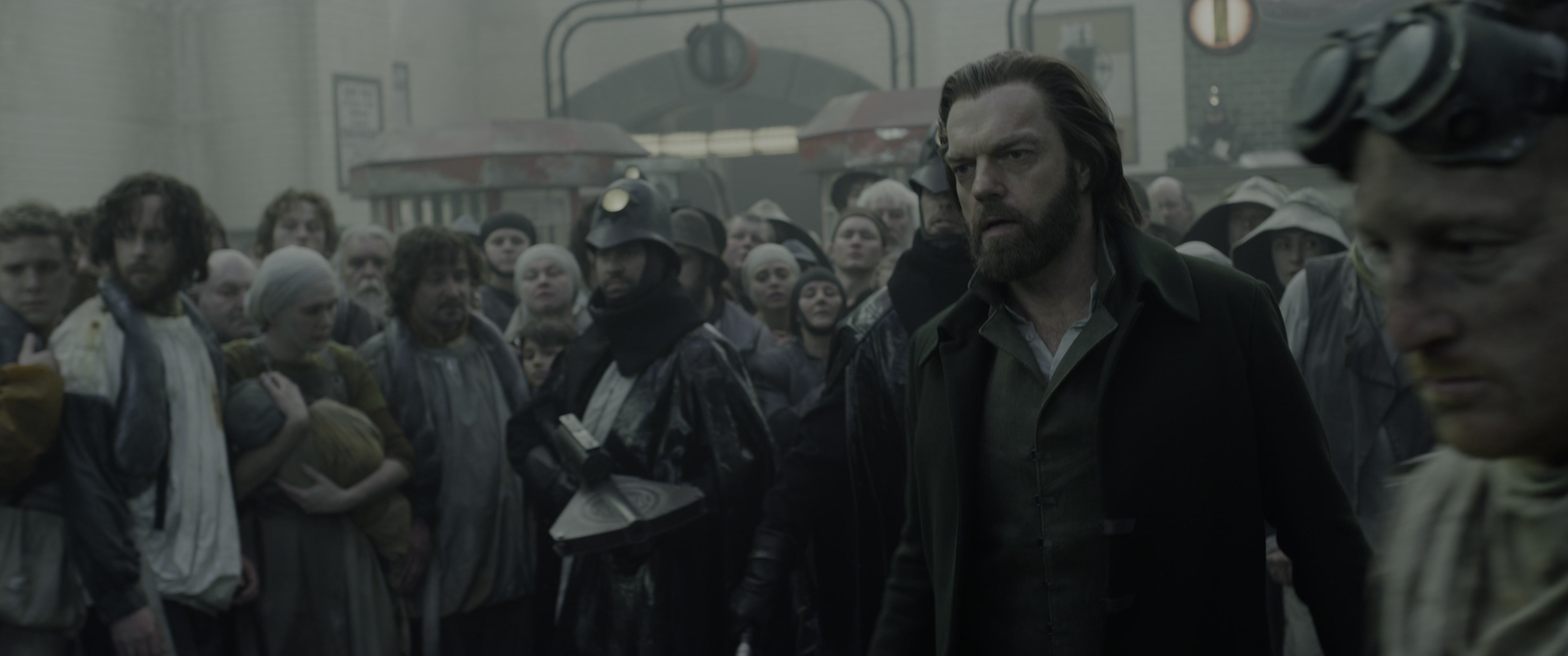 Mortal Engines (2018), wide, 2.39:1 — film still