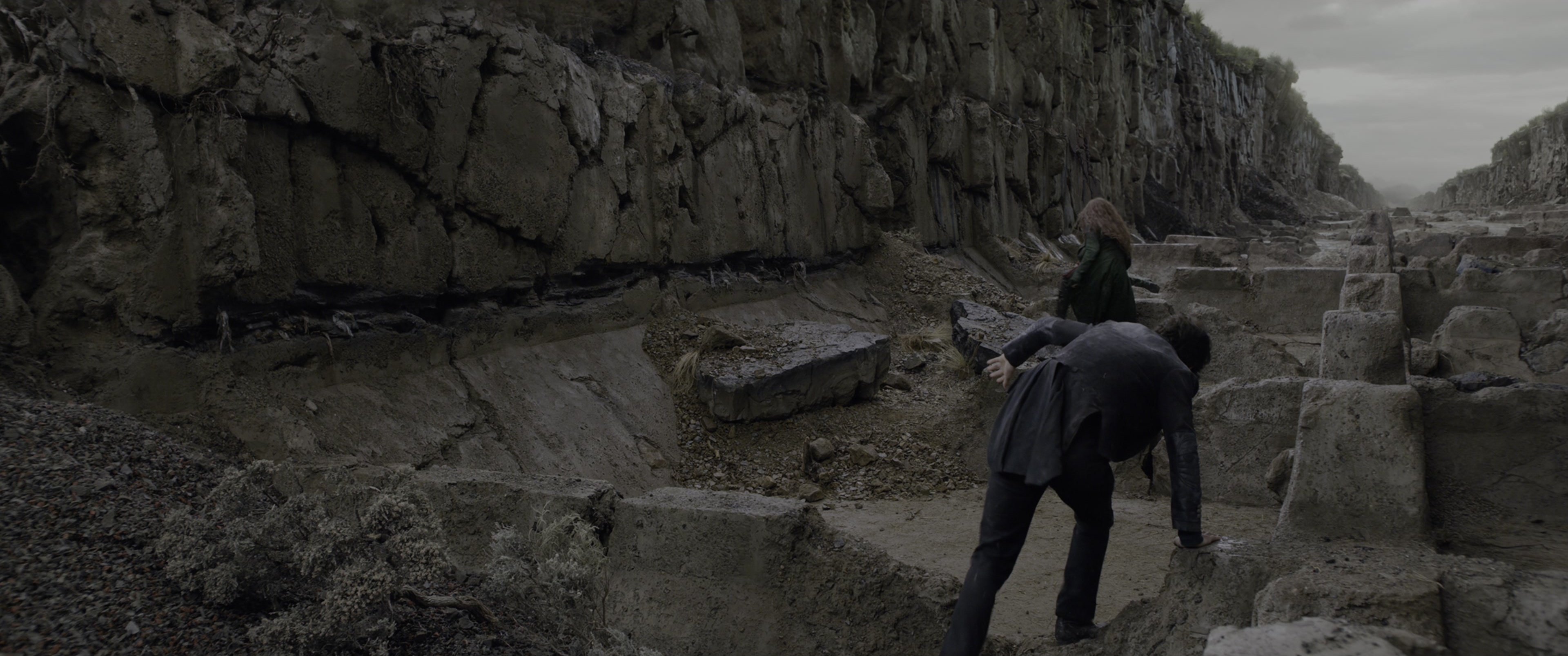 Mortal Engines (2018), wide, 2.39:1 — film still