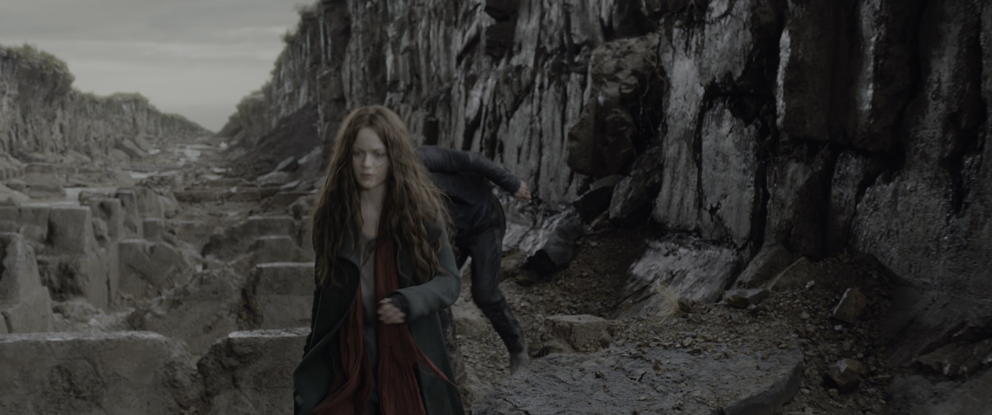 Mortal Engines (2018), wide, 2.39:1 — film still