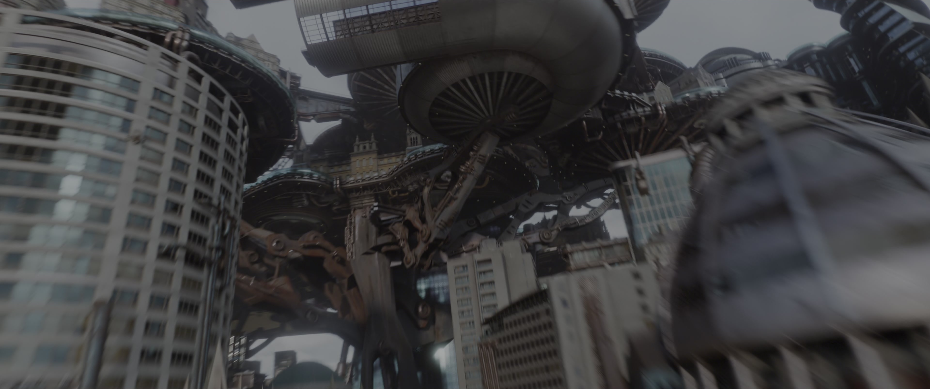 Mortal Engines (2018), wide, 2.39:1 — film still