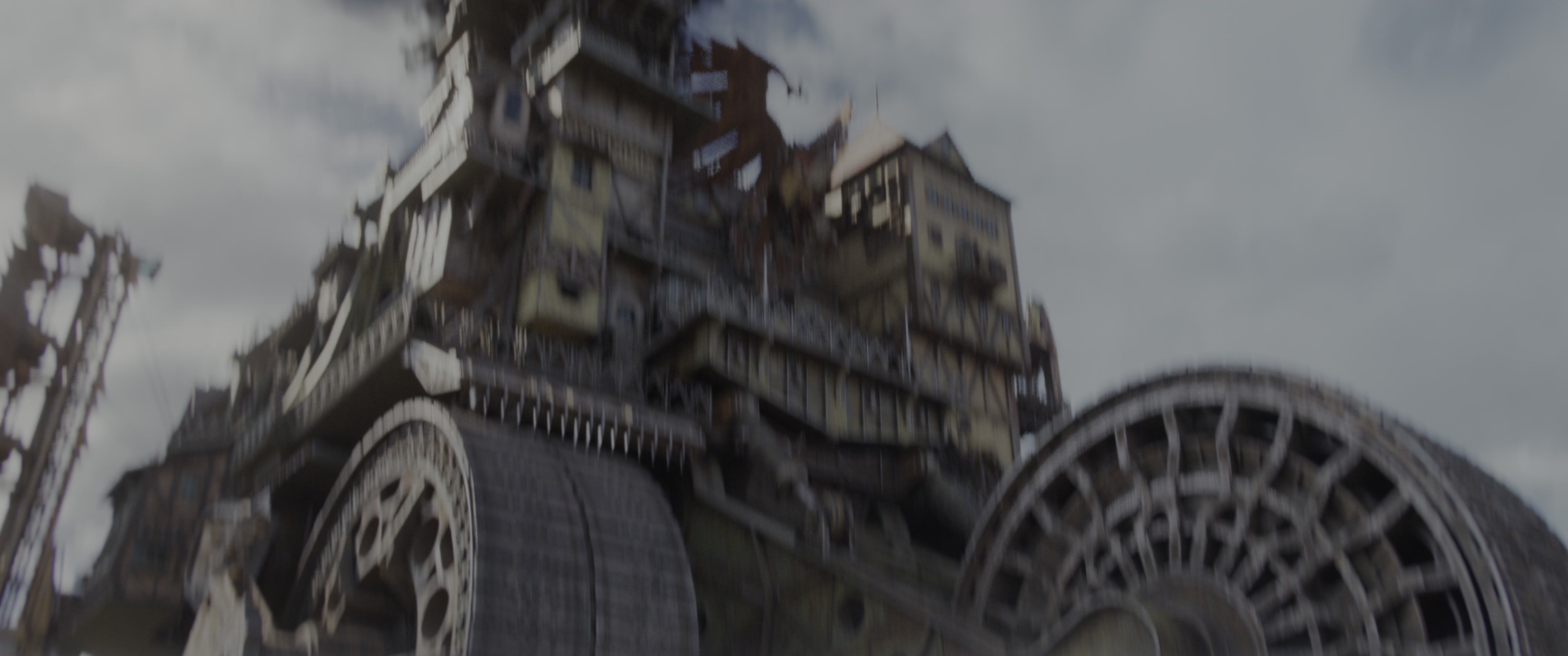 Mortal Engines (2018), wide, 2.39:1 — film still