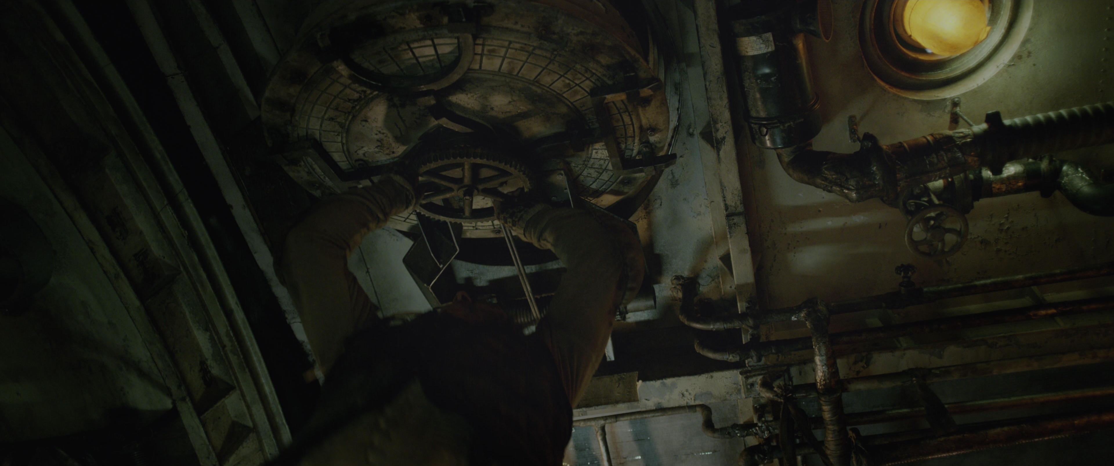 Mortal Engines (2018), wide, 2.39:1 — film still