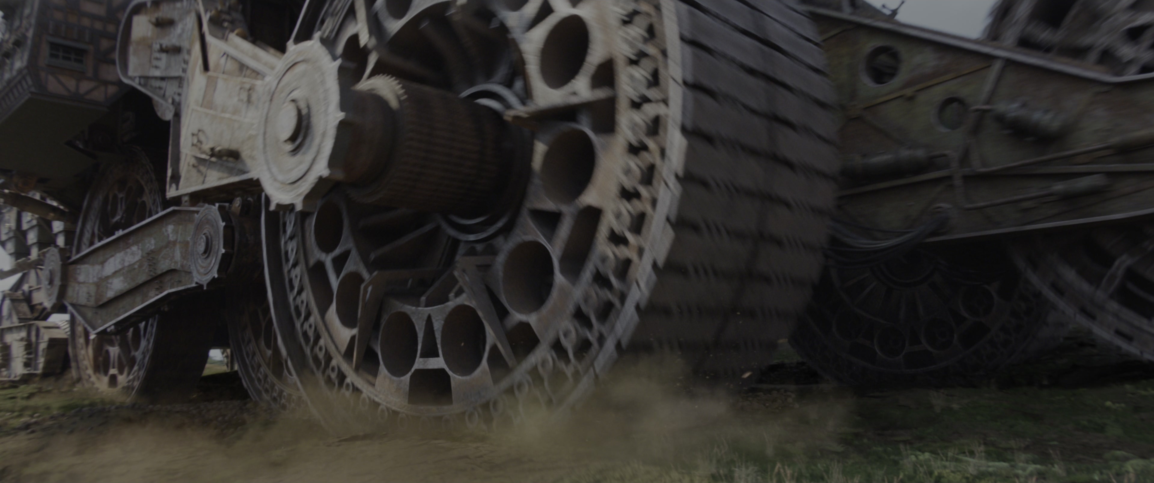 Mortal Engines (2018), wide, 2.39:1 — film still