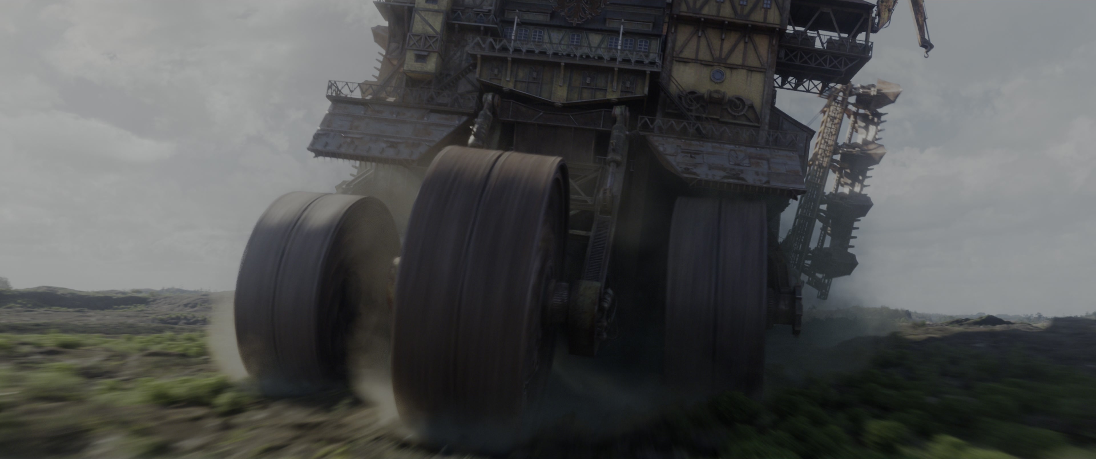 Mortal Engines (2018), wide, 2.39:1 — film still