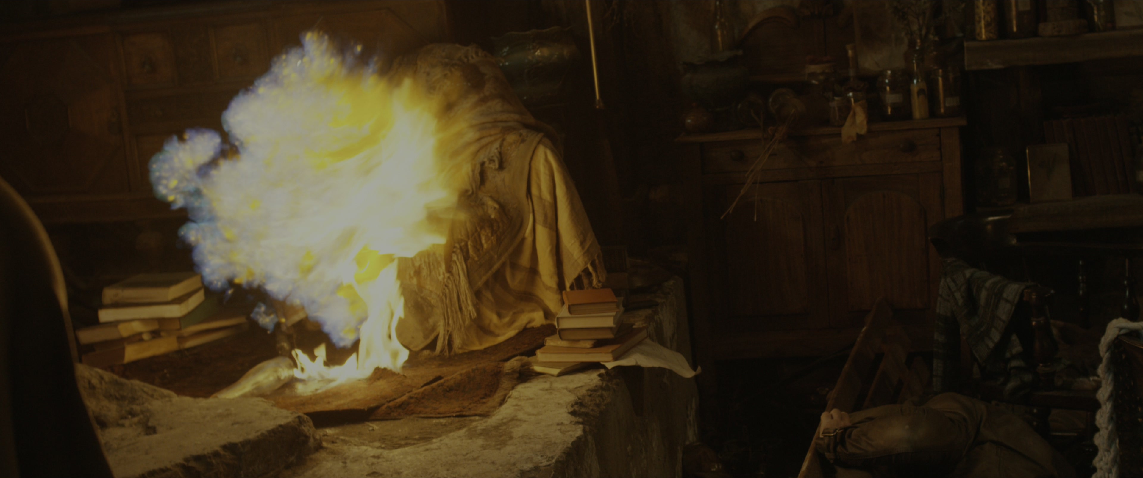 Mortal Engines (2018), wide, 2.39:1 — film still