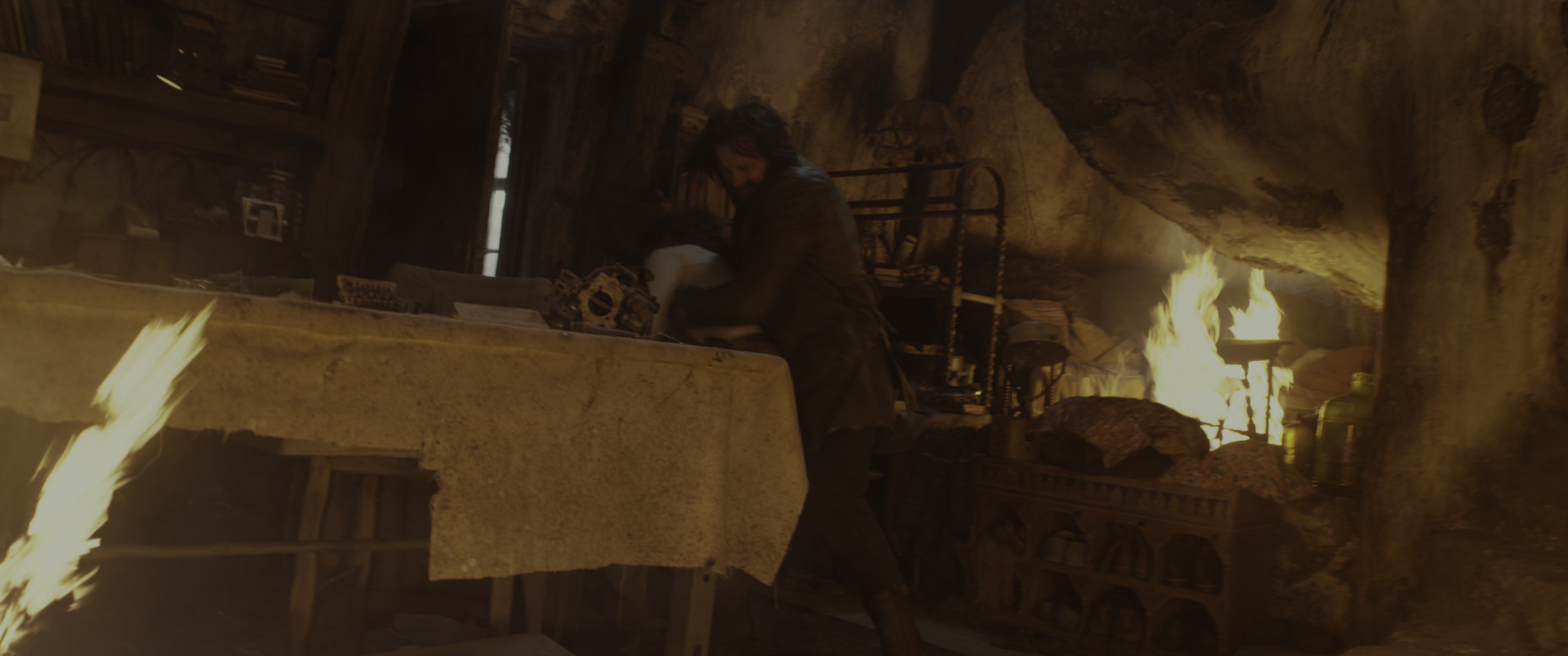 Mortal Engines (2018), wide, 2.39:1 — film still