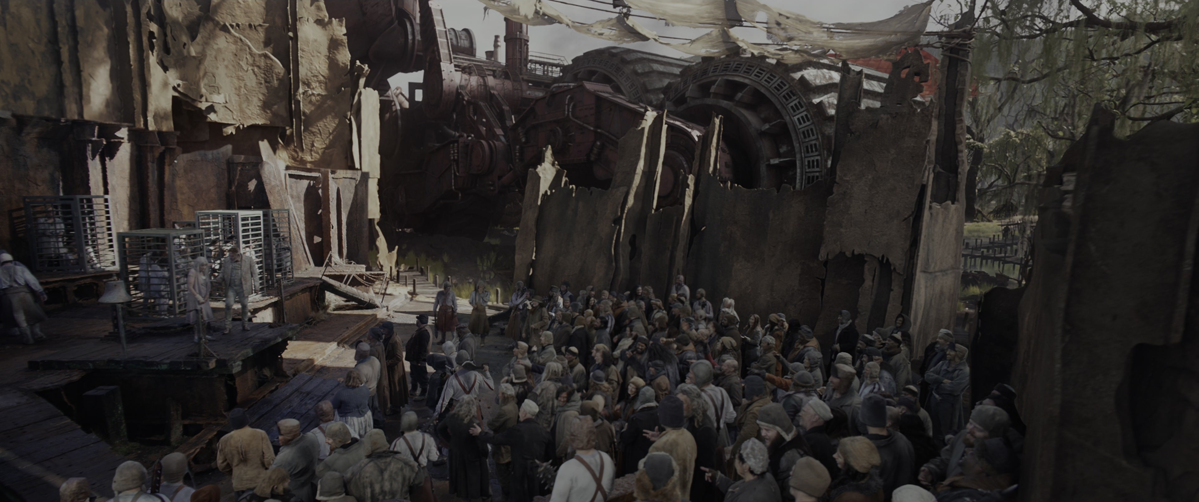 Mortal Engines (2018), wide, 2.39:1 — film still