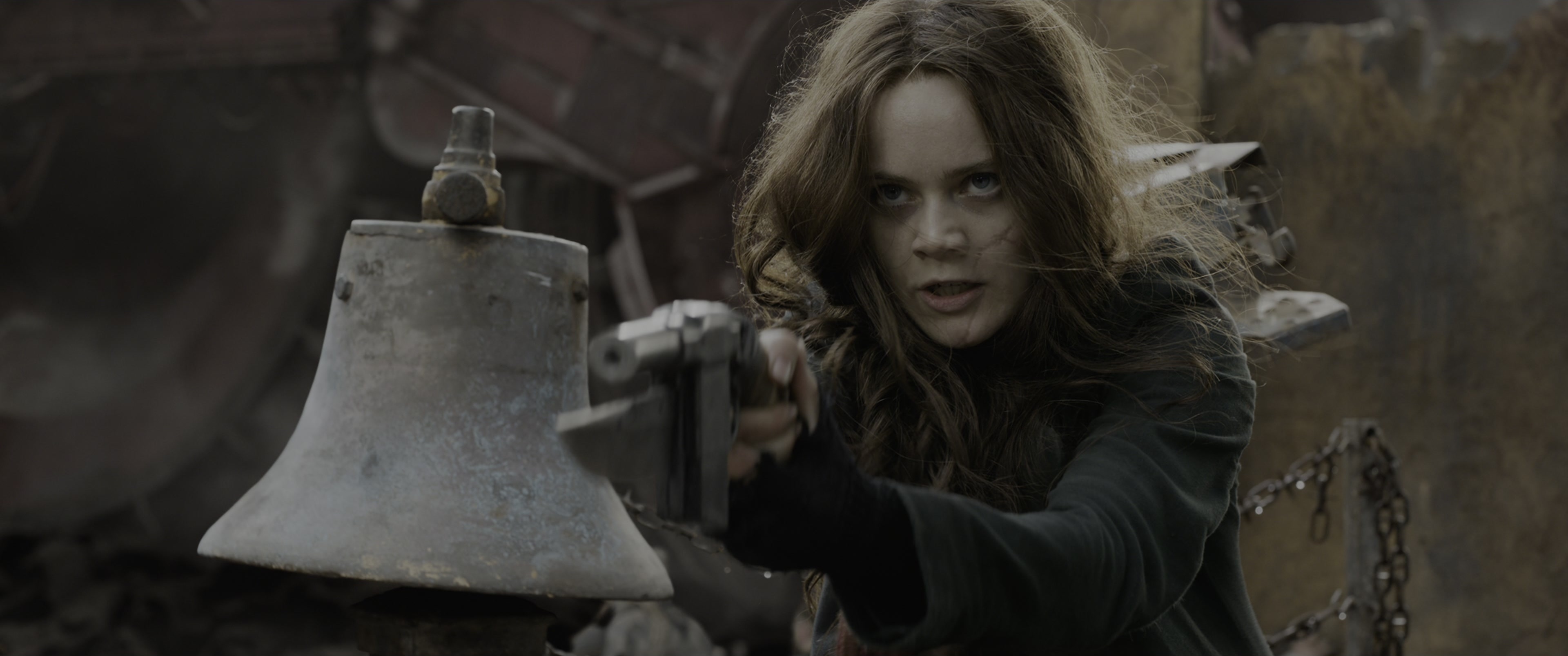 Mortal Engines (2018), wide, 2.39:1 — film still