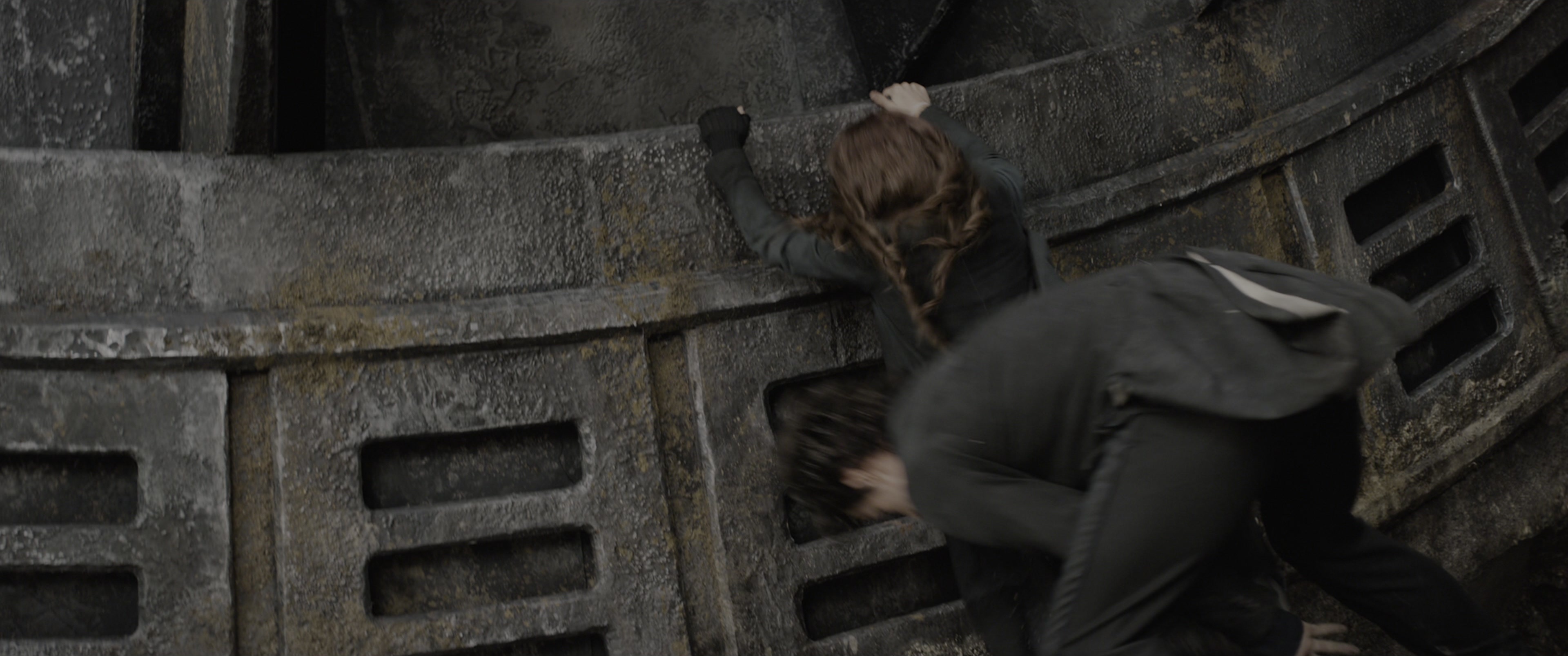 Mortal Engines (2018), wide, 2.39:1 — film still