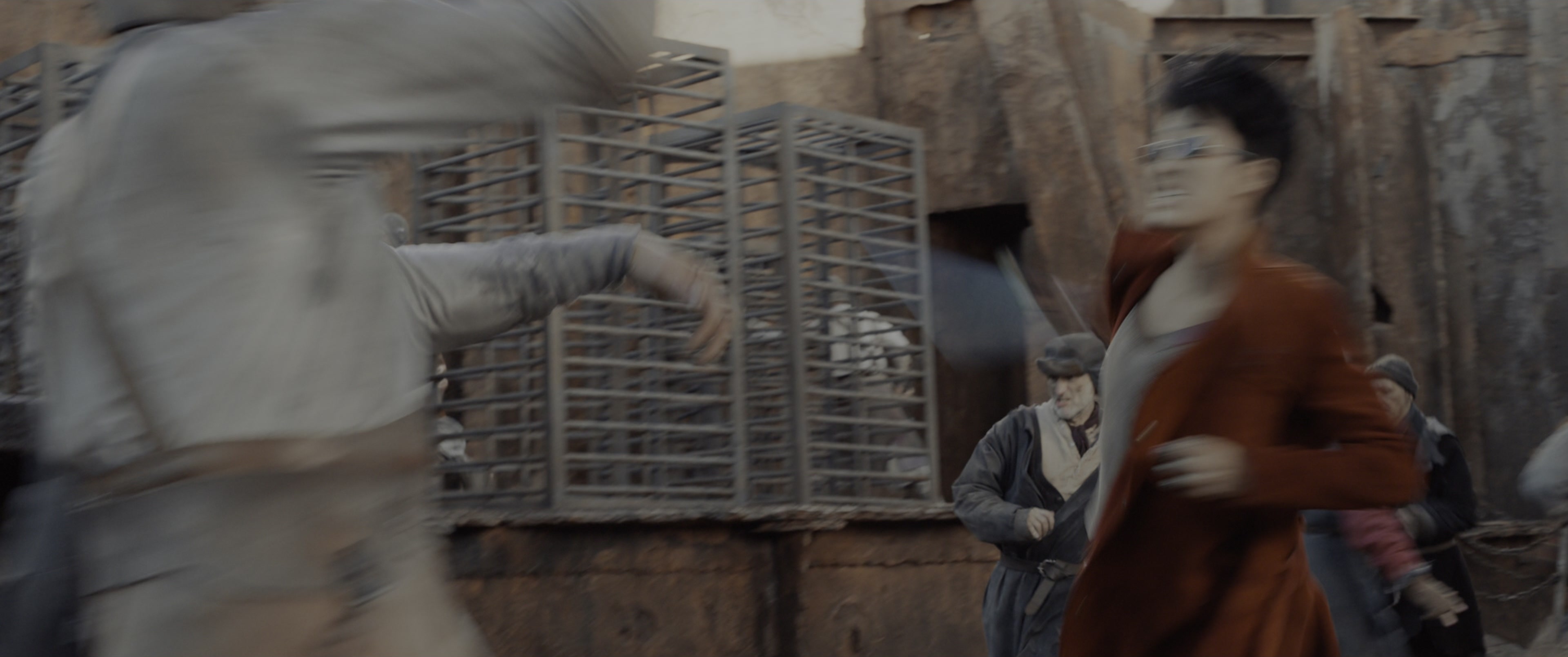 Mortal Engines (2018), wide, 2.39:1 — film still