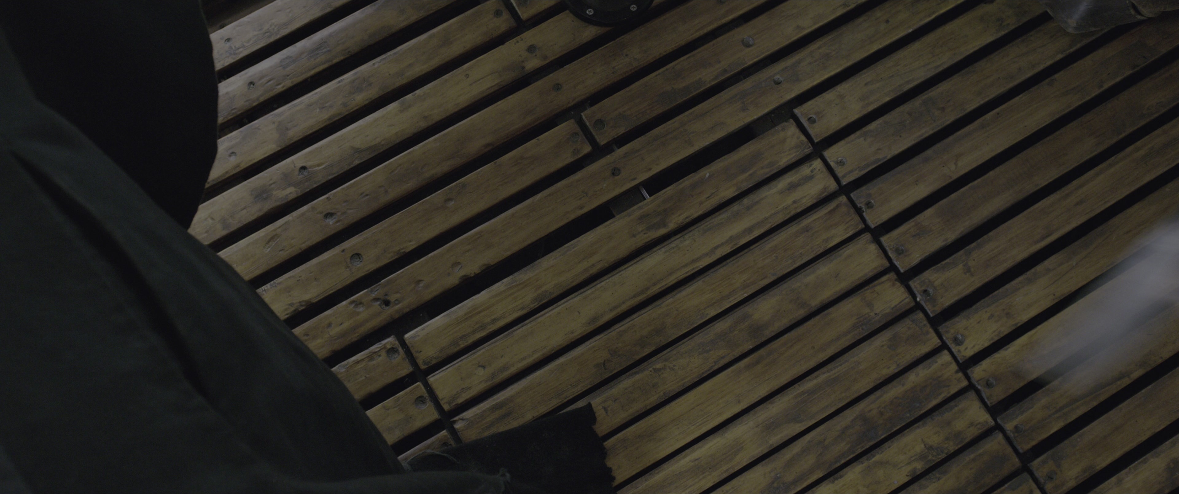 Mortal Engines (2018), wide, 2.39:1 — film still