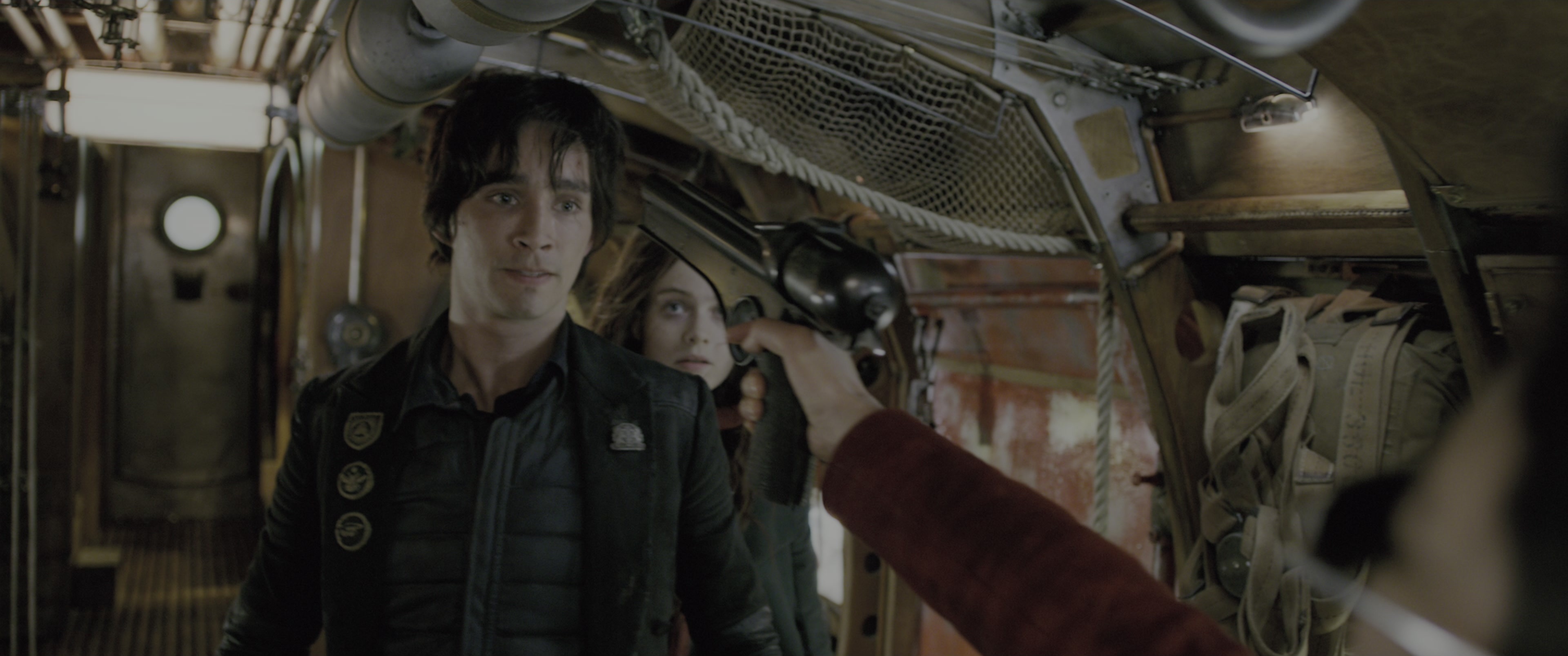 Mortal Engines (2018), wide, 2.39:1 — film still