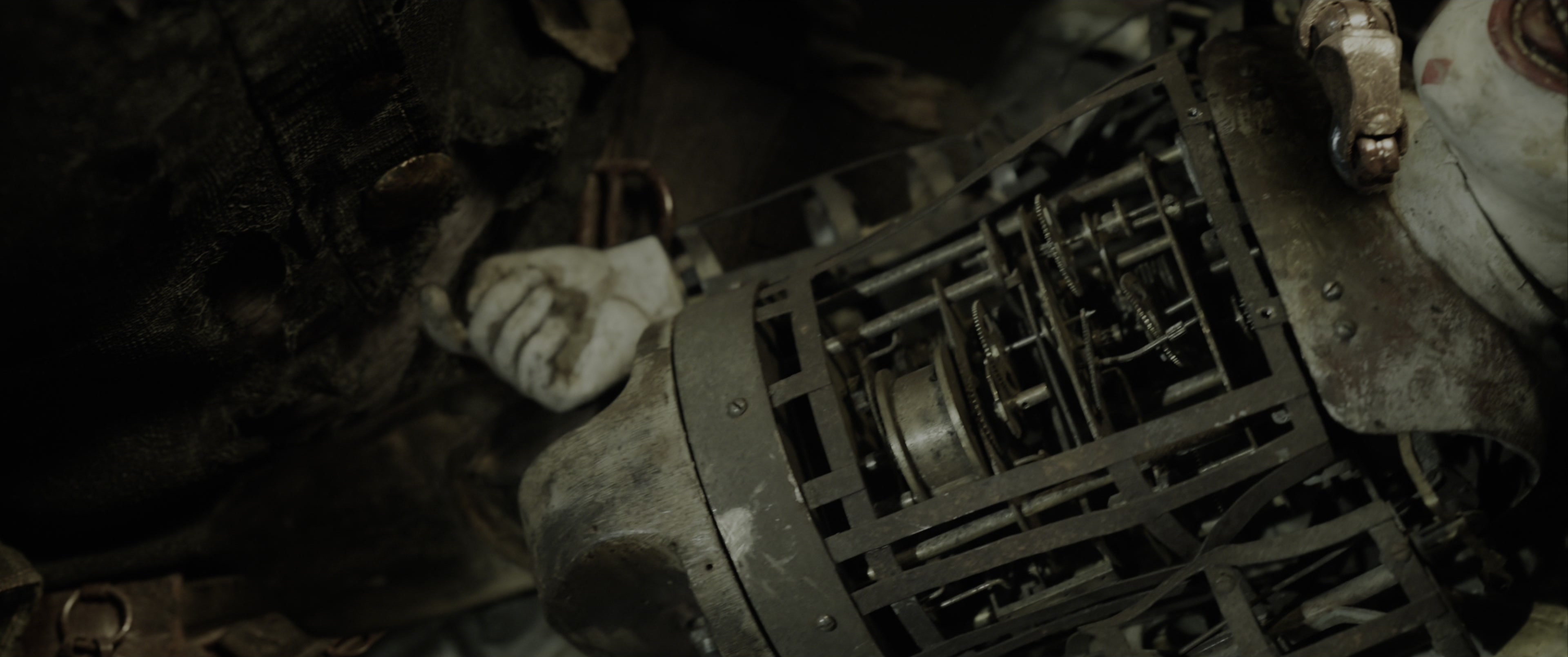 Mortal Engines (2018), wide, 2.39:1 — film still