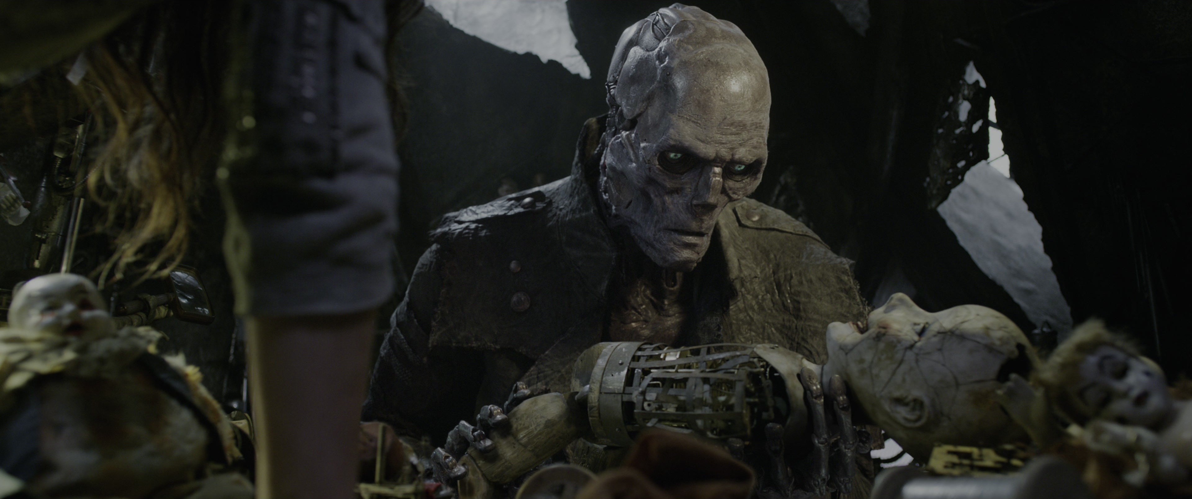 Mortal Engines (2018), wide, 2.39:1 — film still