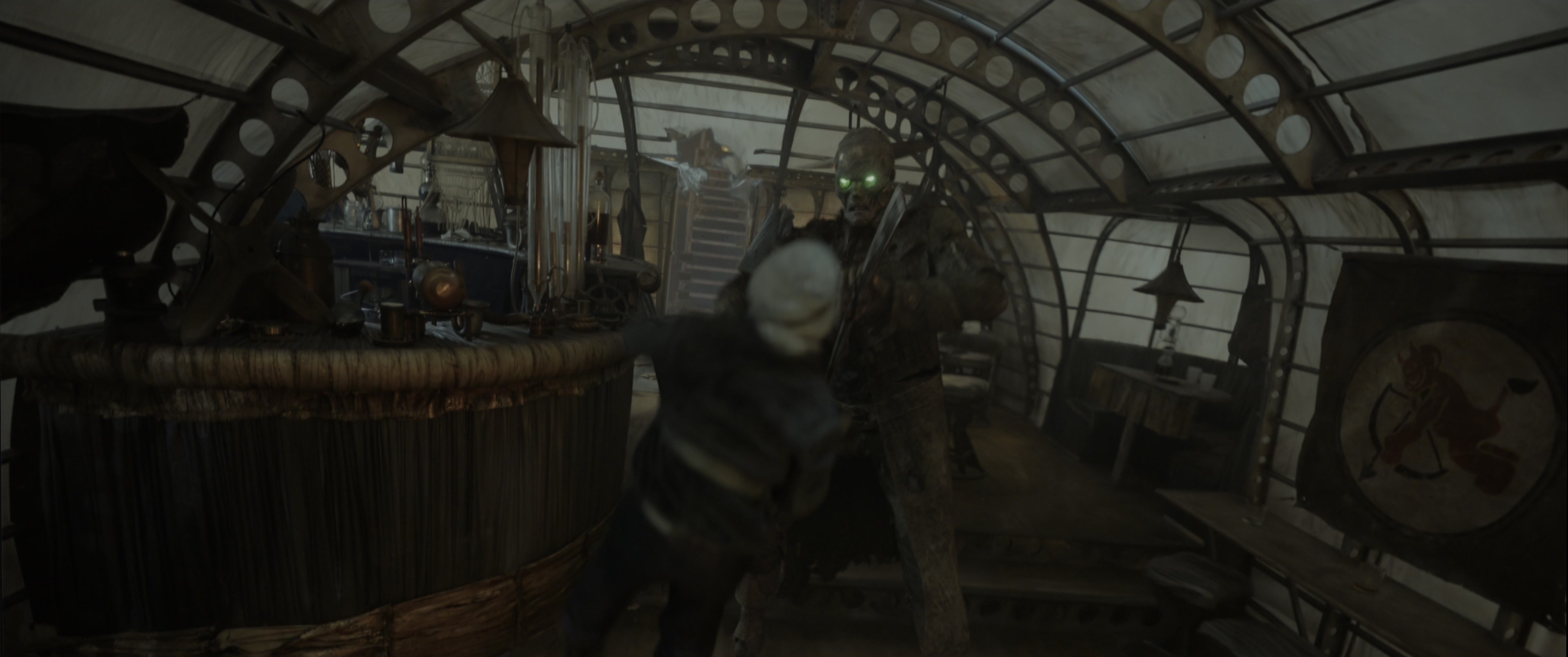 Mortal Engines (2018), wide, 2.39:1 — film still