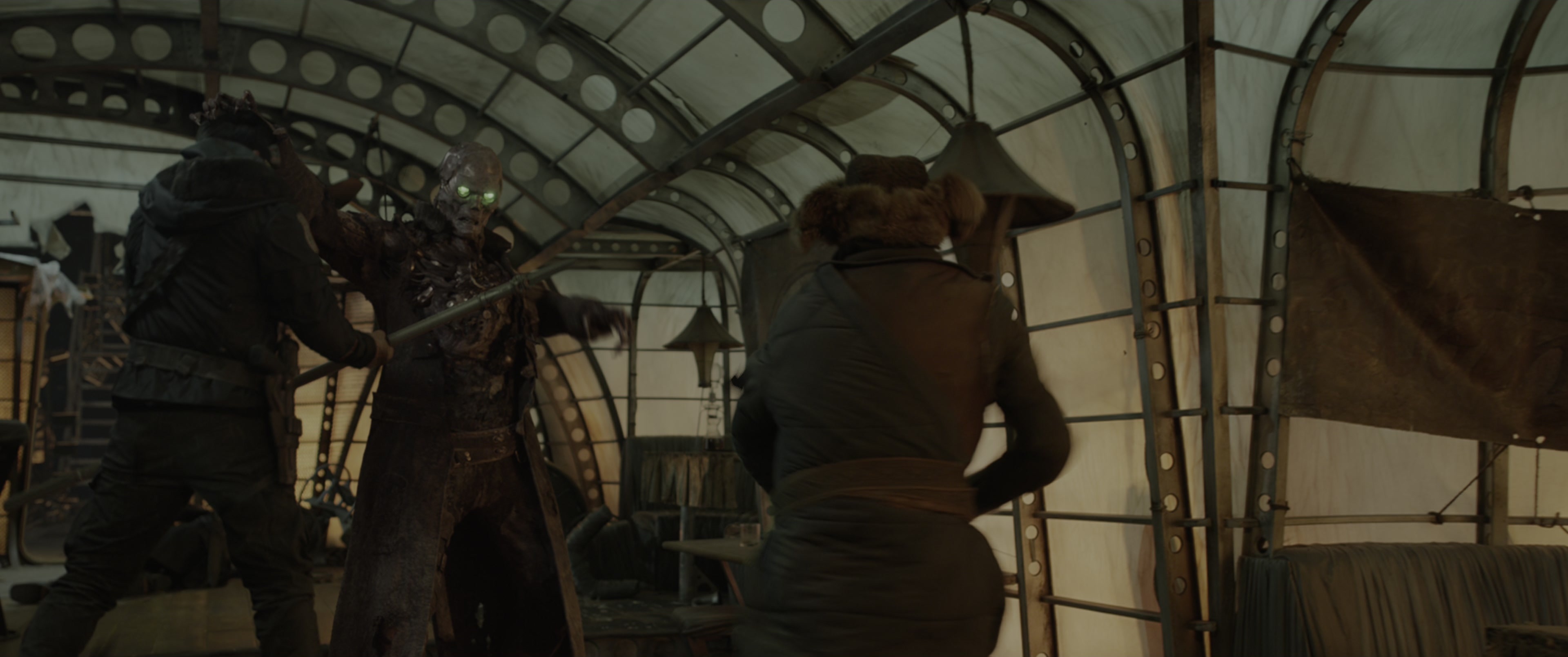 Mortal Engines (2018), wide, 2.39:1 — film still