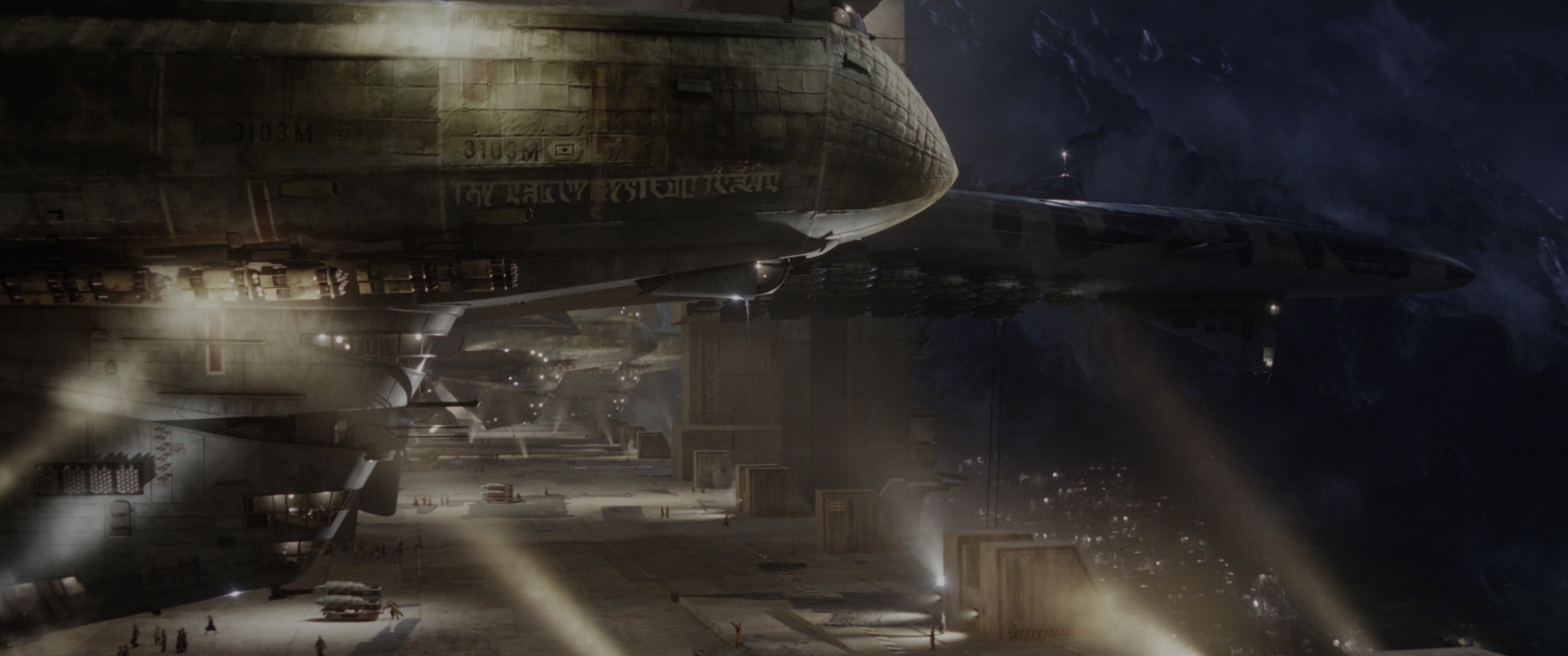 Mortal Engines (2018), wide, 2.39:1 — film still