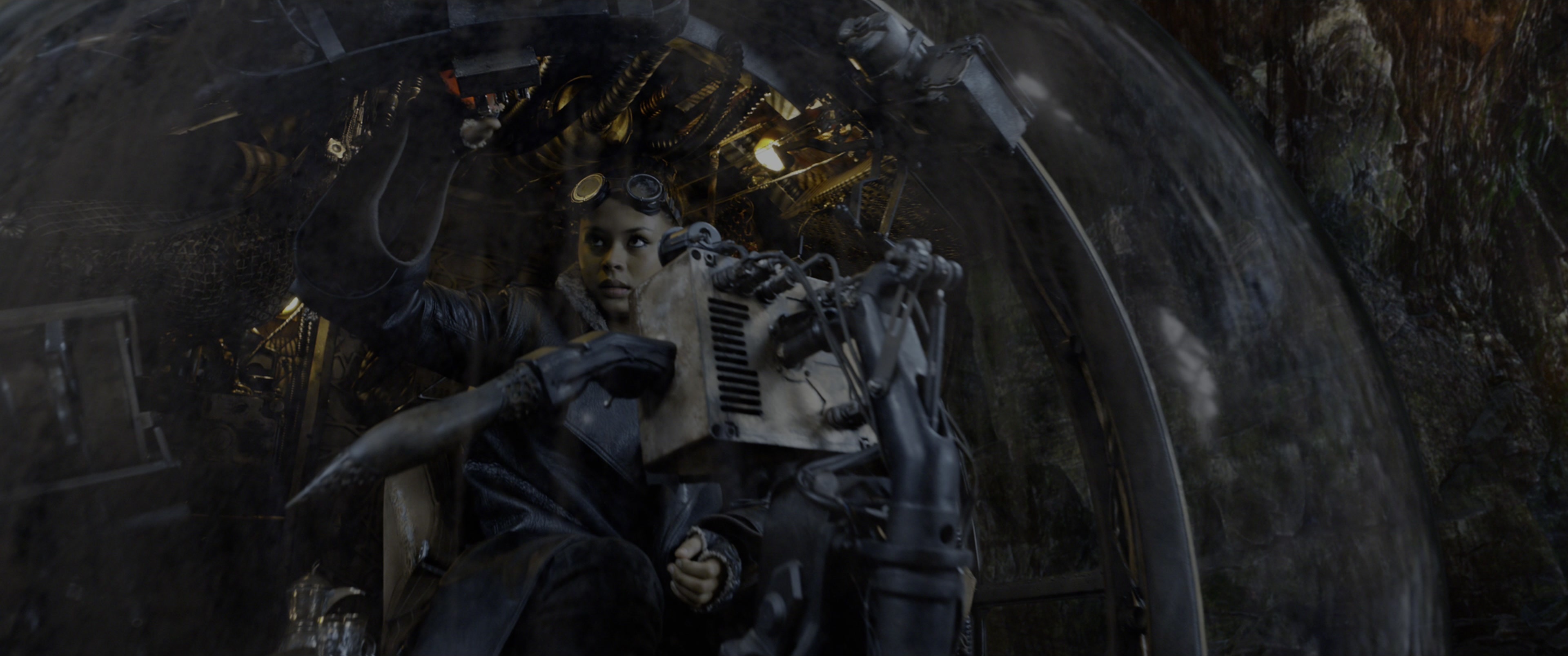 Mortal Engines (2018), wide, 2.39:1 — film still