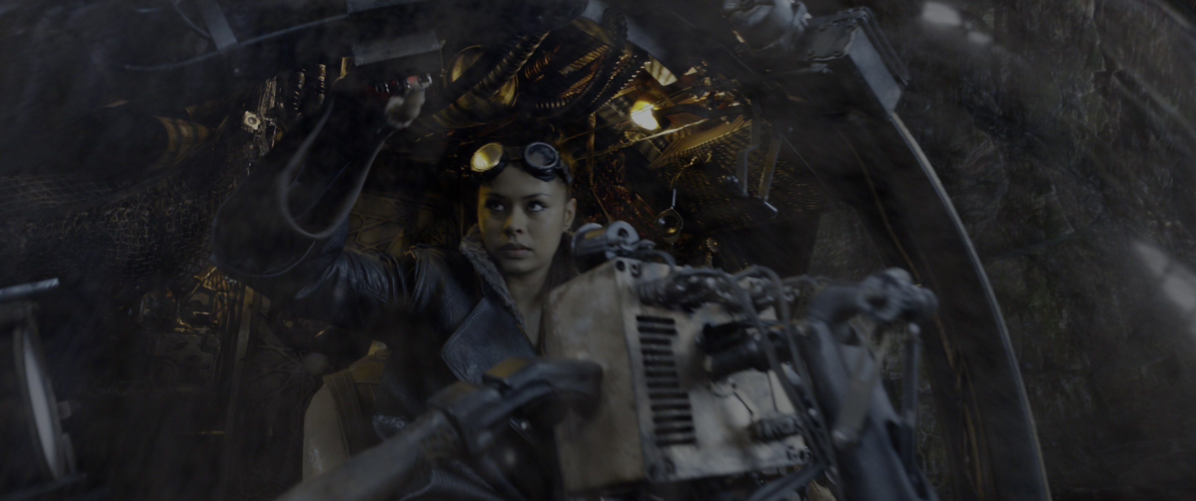 Mortal Engines (2018), wide, 2.39:1 — film still
