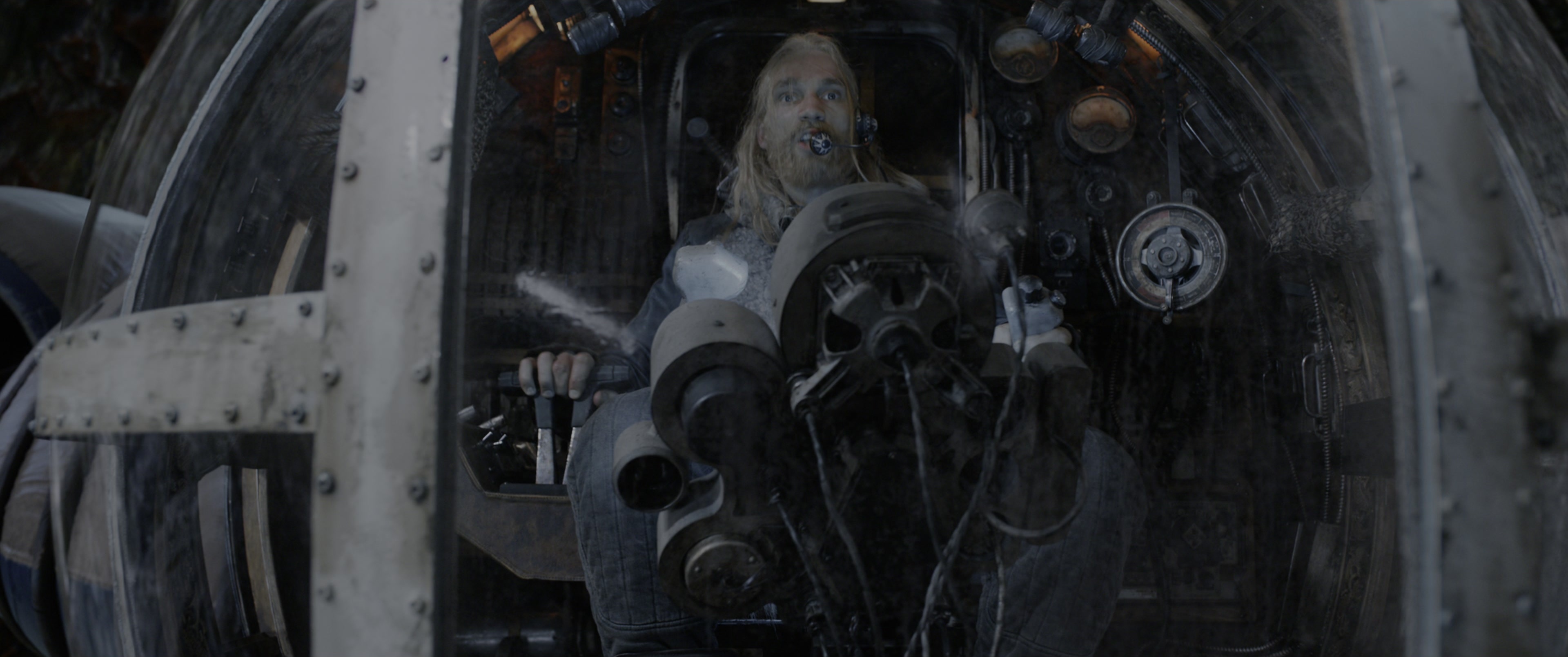 Mortal Engines (2018), wide, 2.39:1 — film still