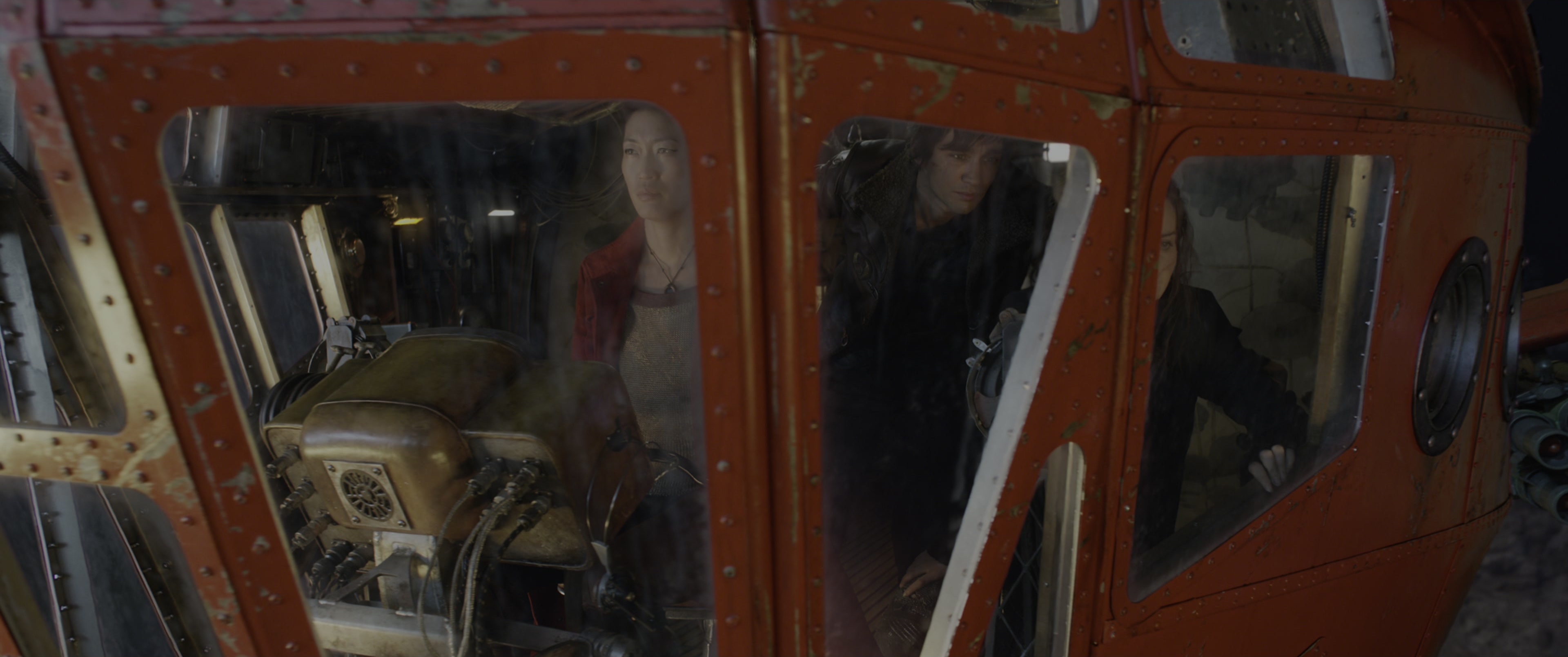 Mortal Engines (2018), wide, 2.39:1 — film still