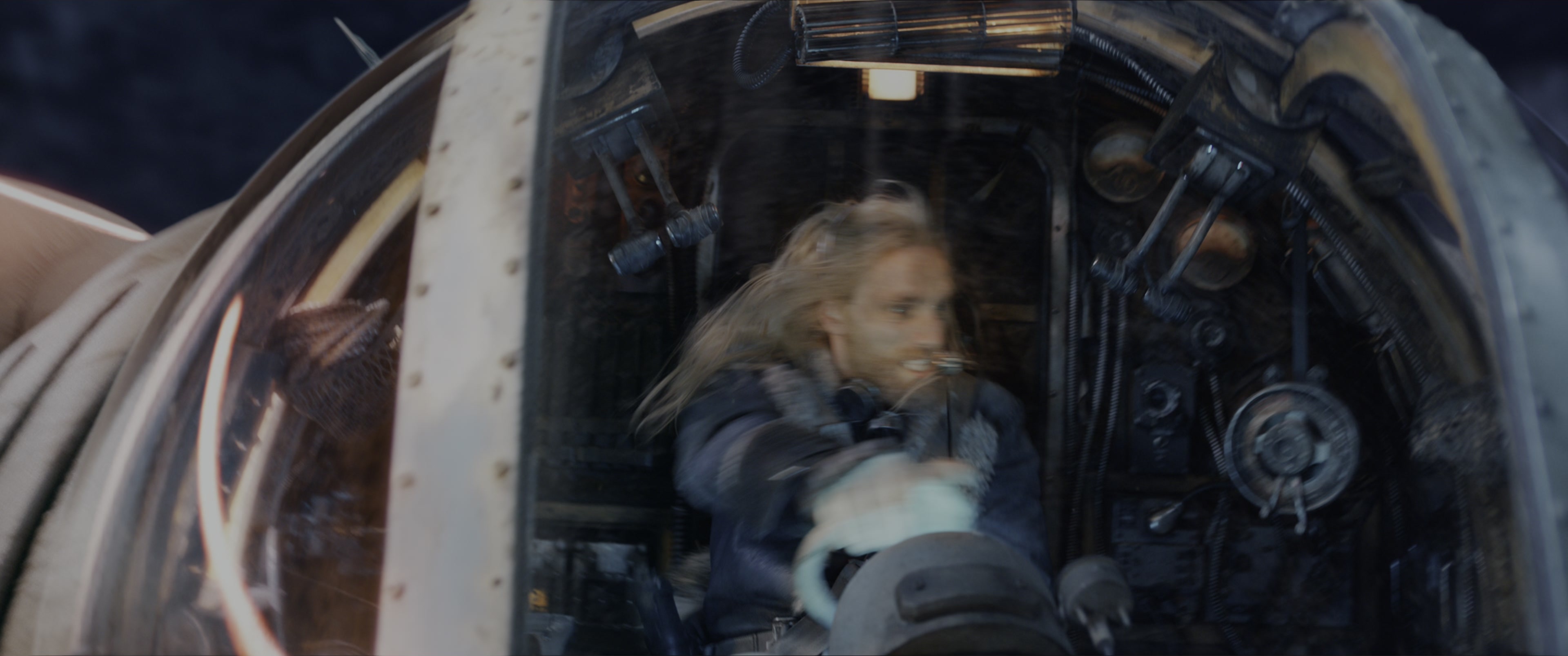 Mortal Engines (2018), wide, 2.39:1 — film still