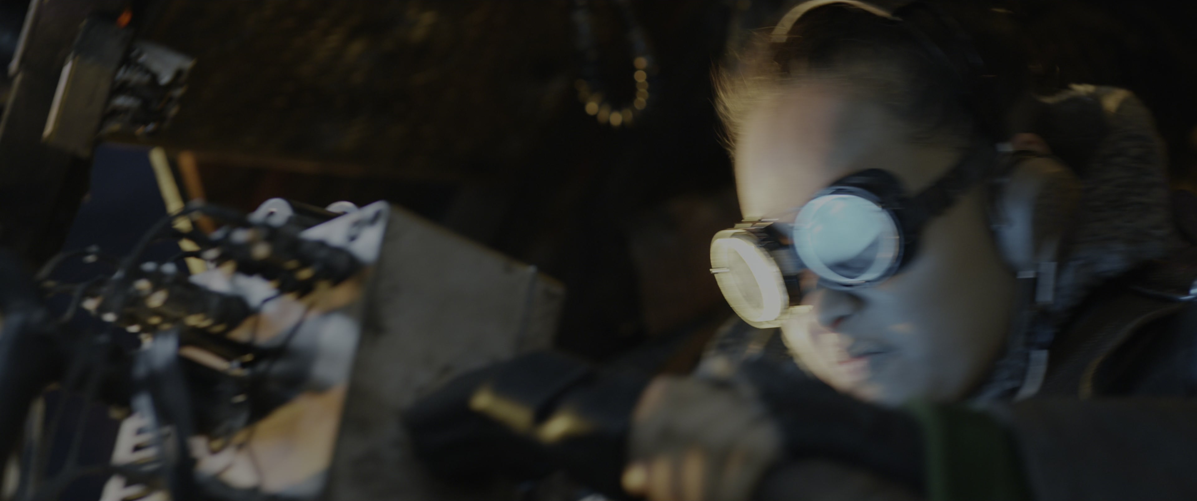 Mortal Engines (2018), wide, 2.39:1 — film still