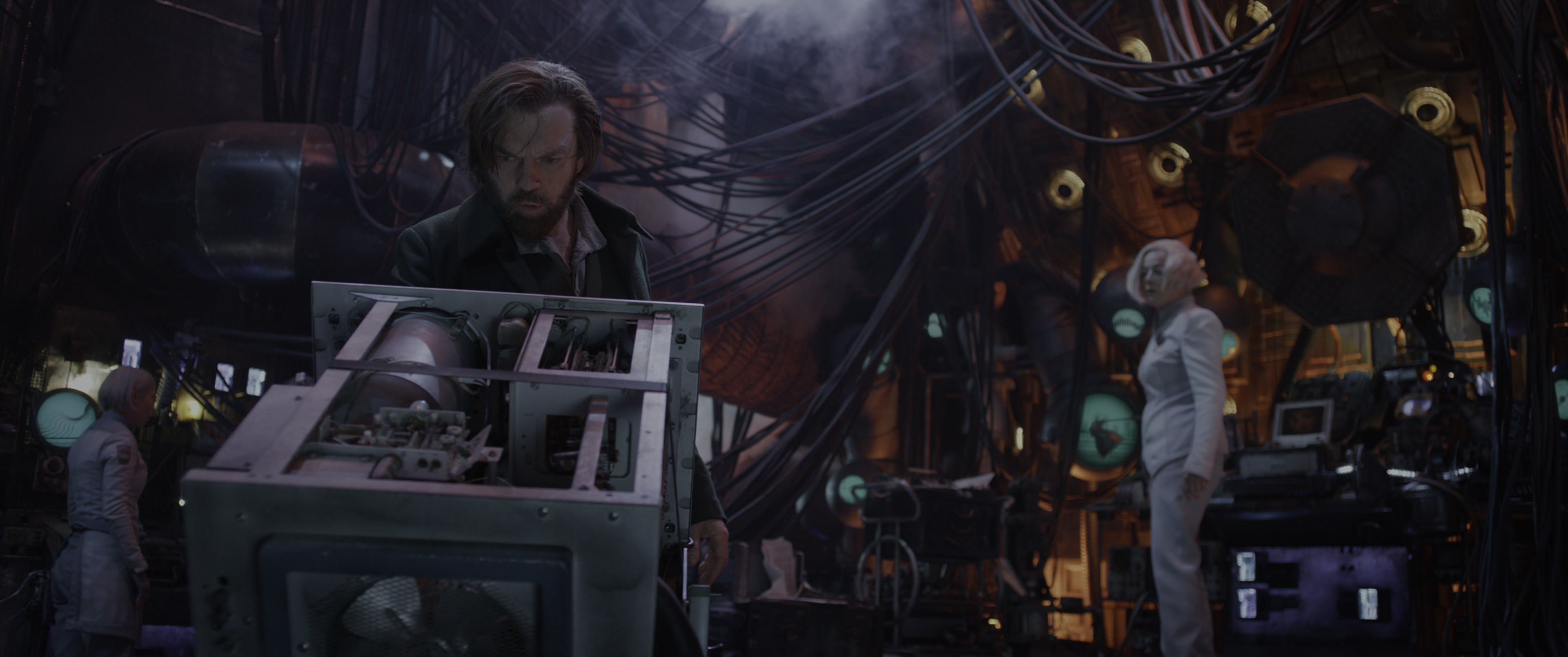 Mortal Engines (2018), wide, 2.39:1 — film still